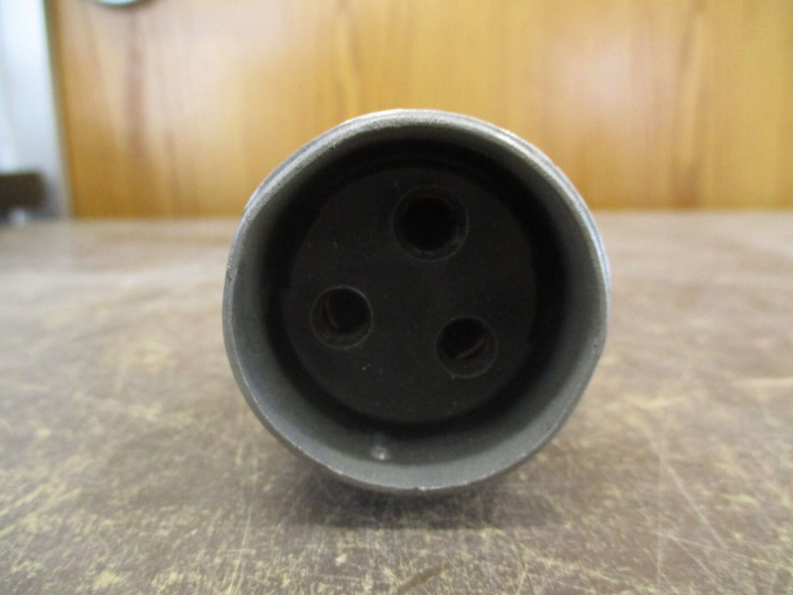 Russellstoll Connector 3913 10A@600V 20A@250V 3W Conduit End Used