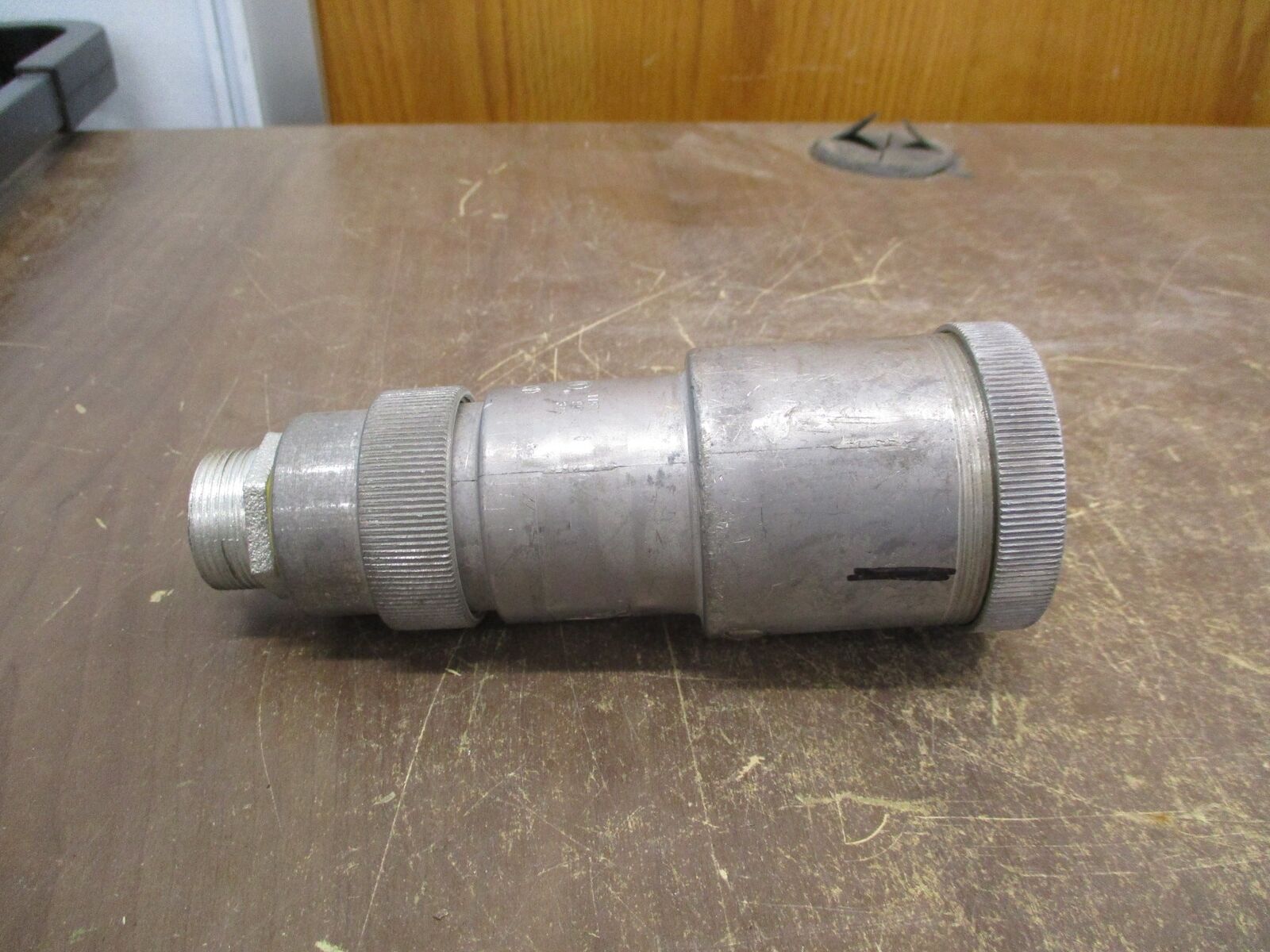 Russellstoll Connector 3934 20A 600V 30A 250V 3P 4W w/ Cover Used