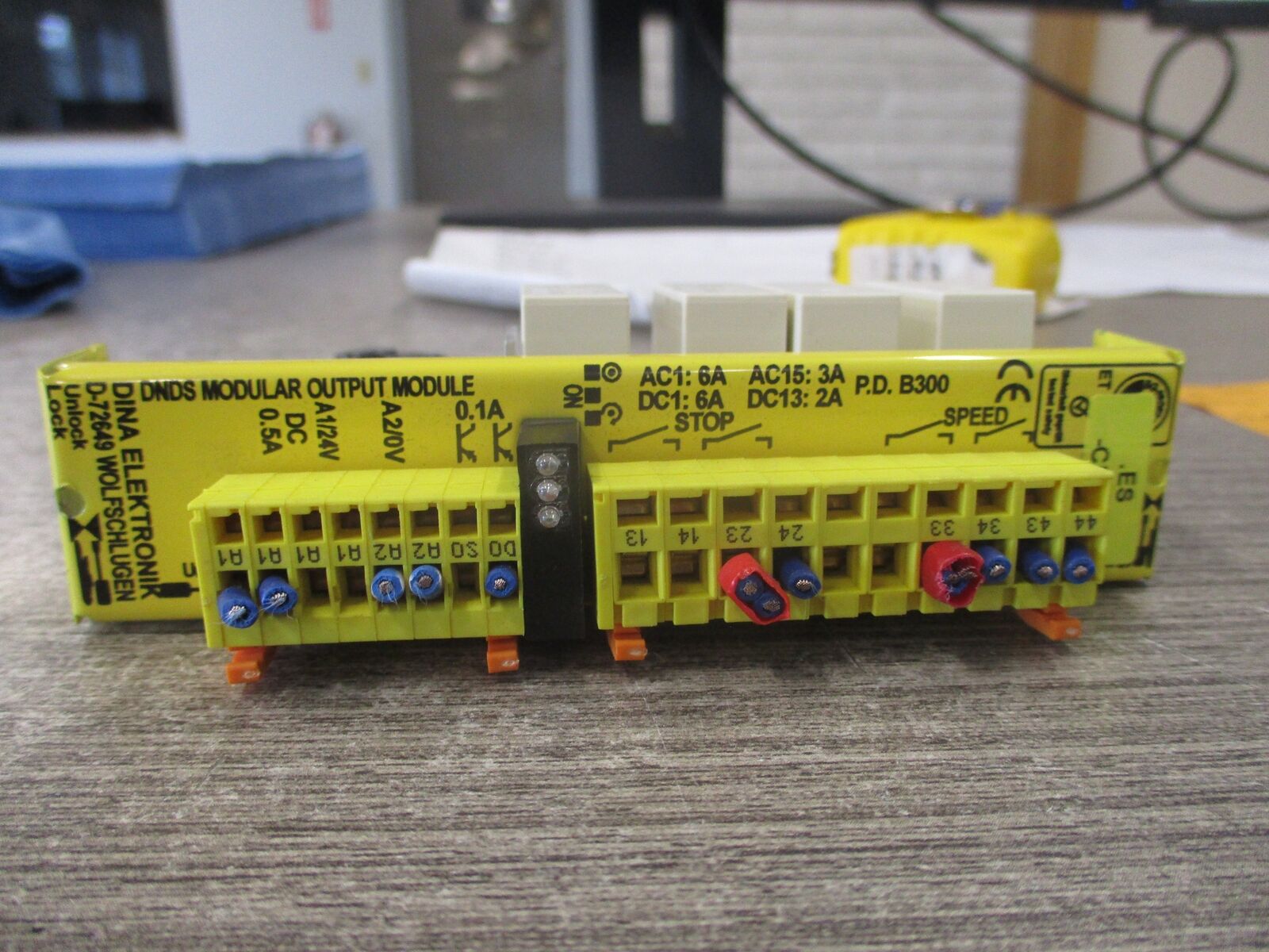 Dina Output Module DNDS-PMG V3 Used