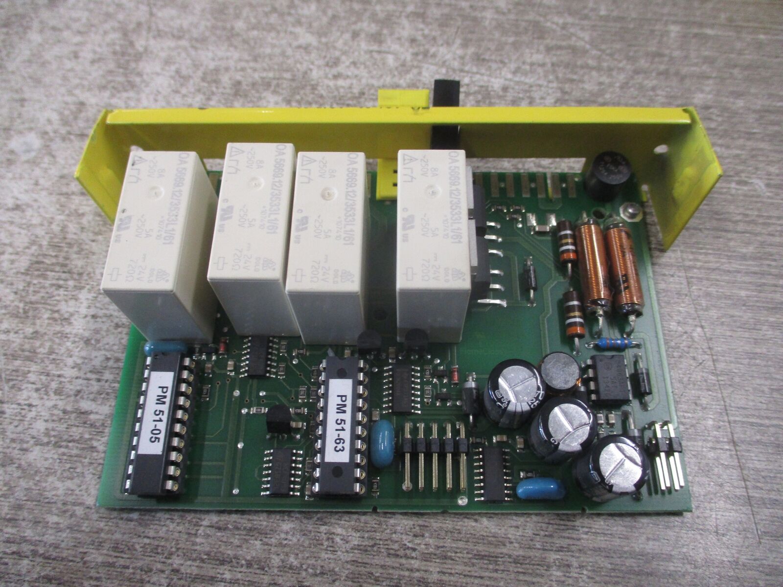 Dina Output Module DNDS-PMG V3 (1) Connector Used