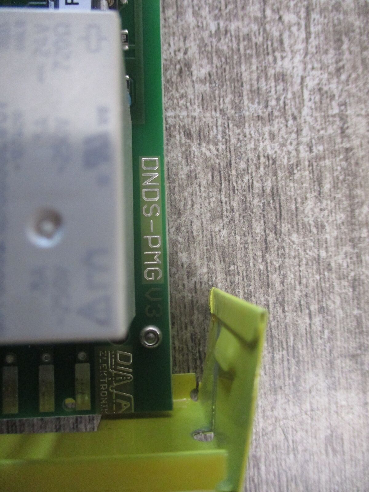 Dina Output Module DNDS-PMG V3 * No Connectors * Used