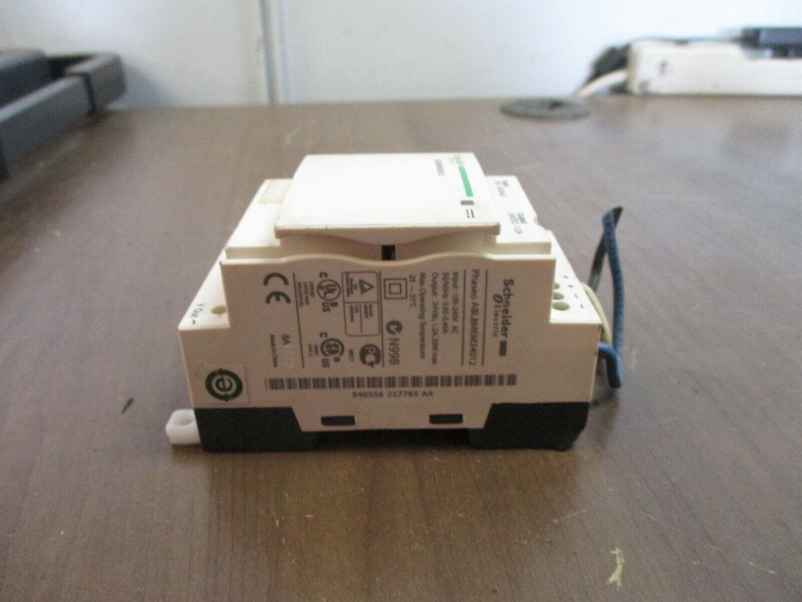Schneider Electric DC Power Supply ABL8MEM24012 Input: 100-240VAC Used