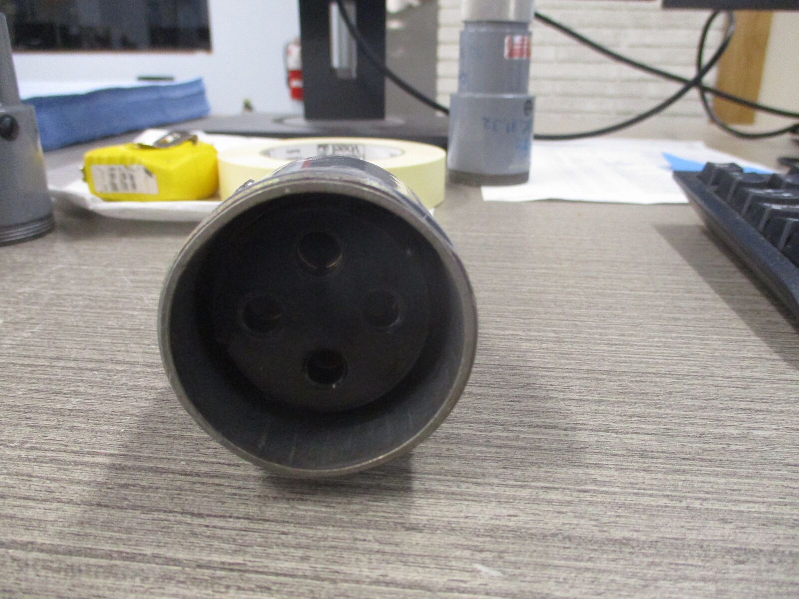 Russellstoll Connector, 3934, 20A, 600V, 30A, 250V, 3P, 4W, Used