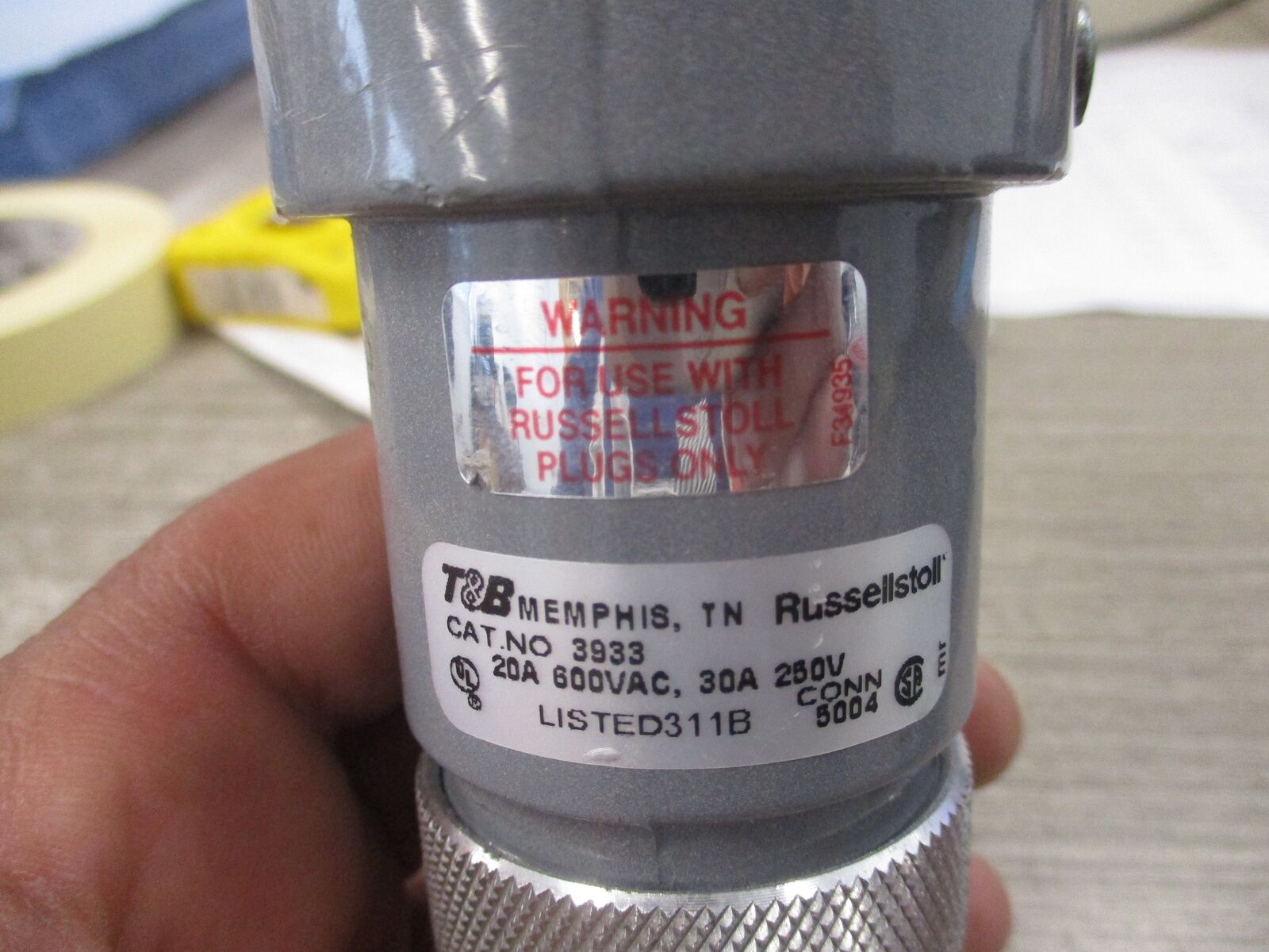 RussellStoll Connector 3933 w/Conduit-style End 20A-600V 30A-250V 3W Used