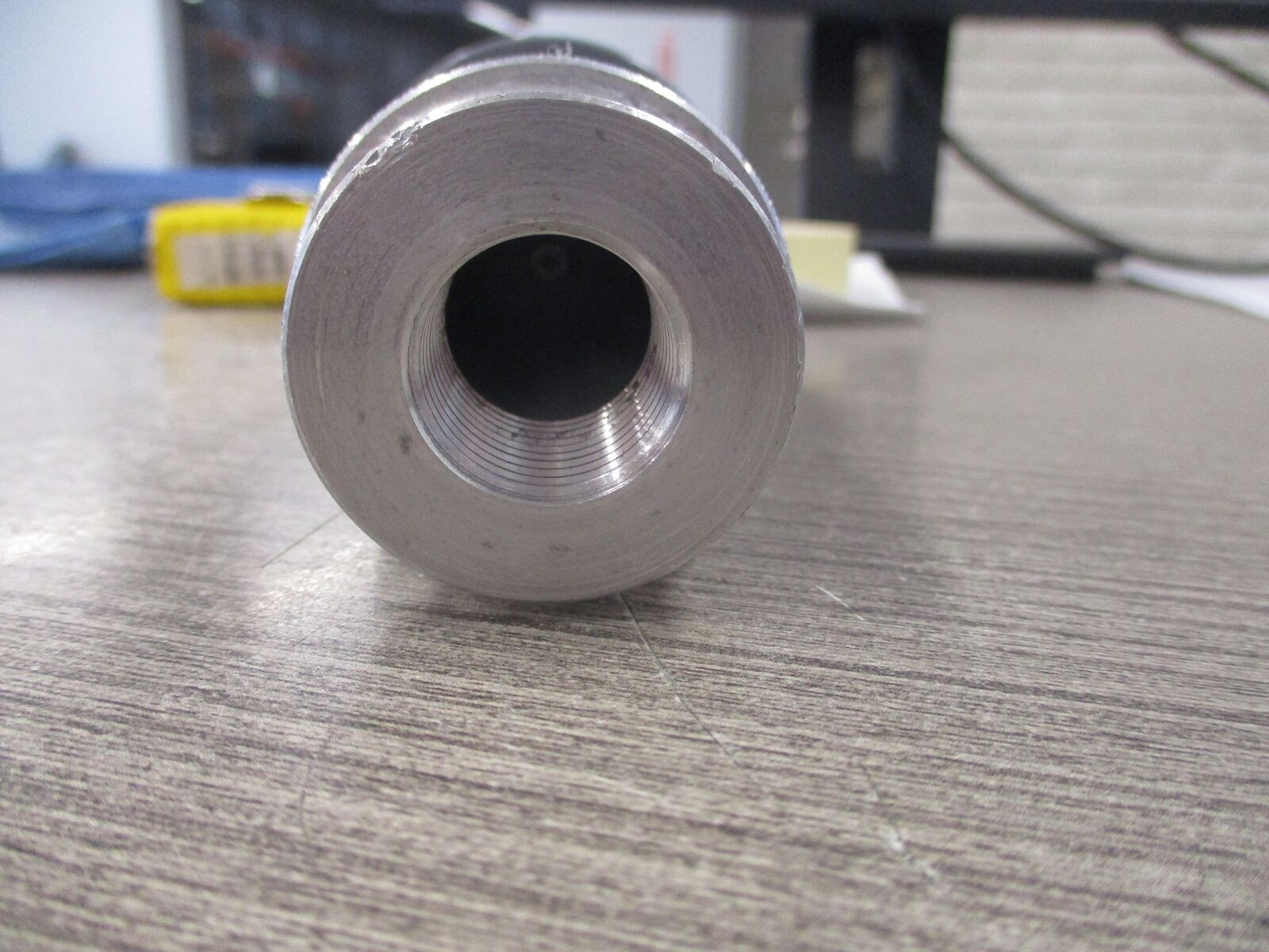 Russellstoll Connector 3934 20A 600V 30A 250V 3P 4W * Missing Set Screw * Used