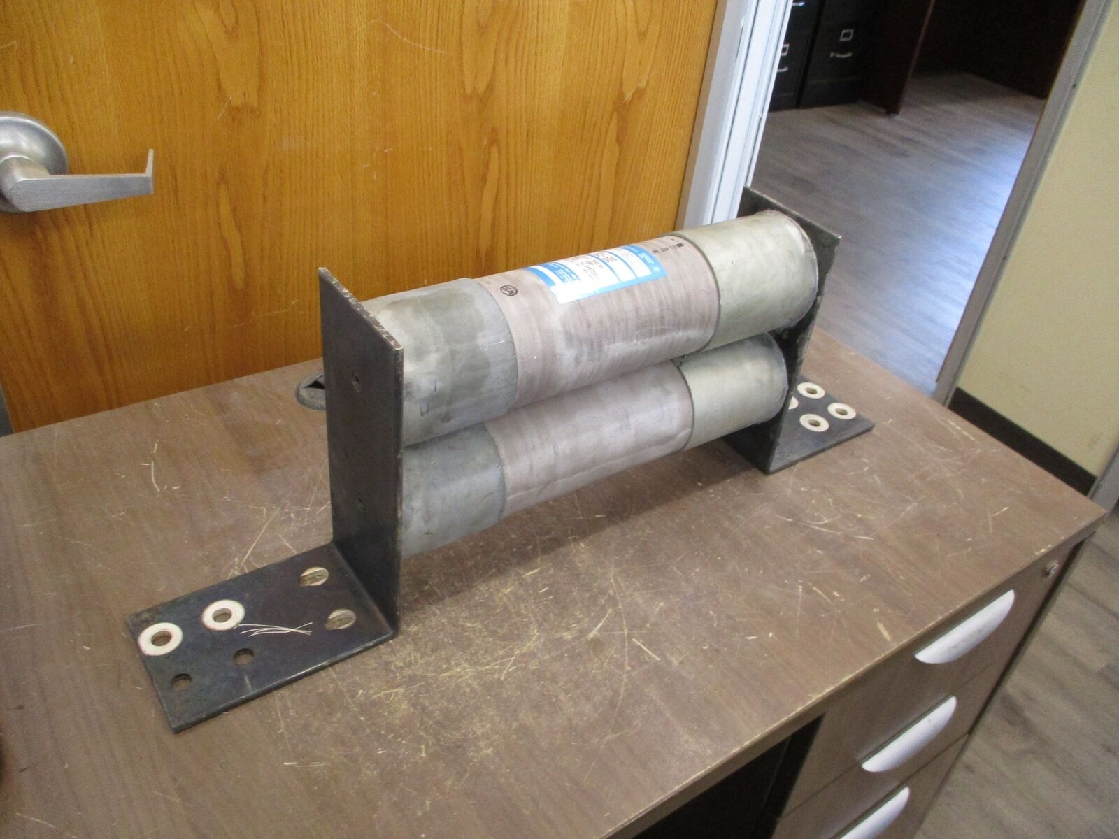 Cutler-Hammer CLE-600 Fuse 5CLE-600E 2.75/5.5kV 600E 50/60Hz Used