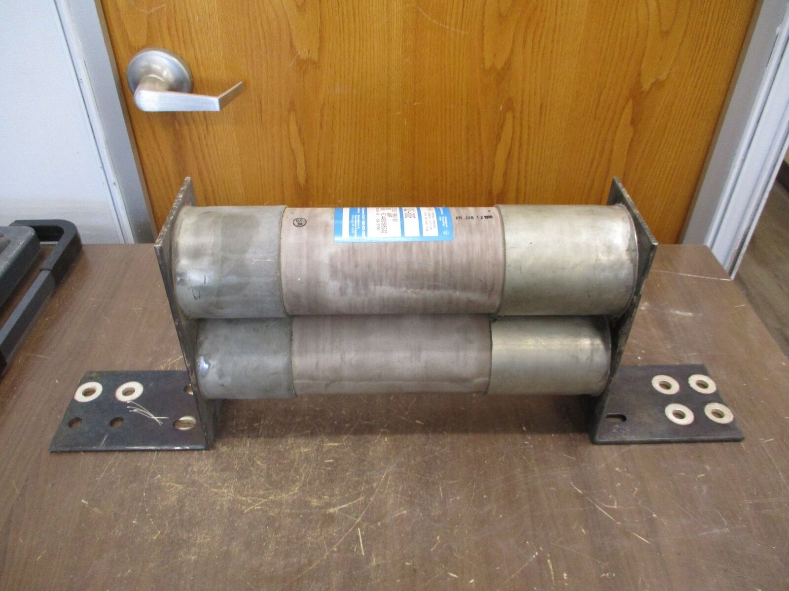 Cutler-Hammer CLE-600 Fuse 5CLE-600E 2.75/5.5kV 600E 50/60Hz Used