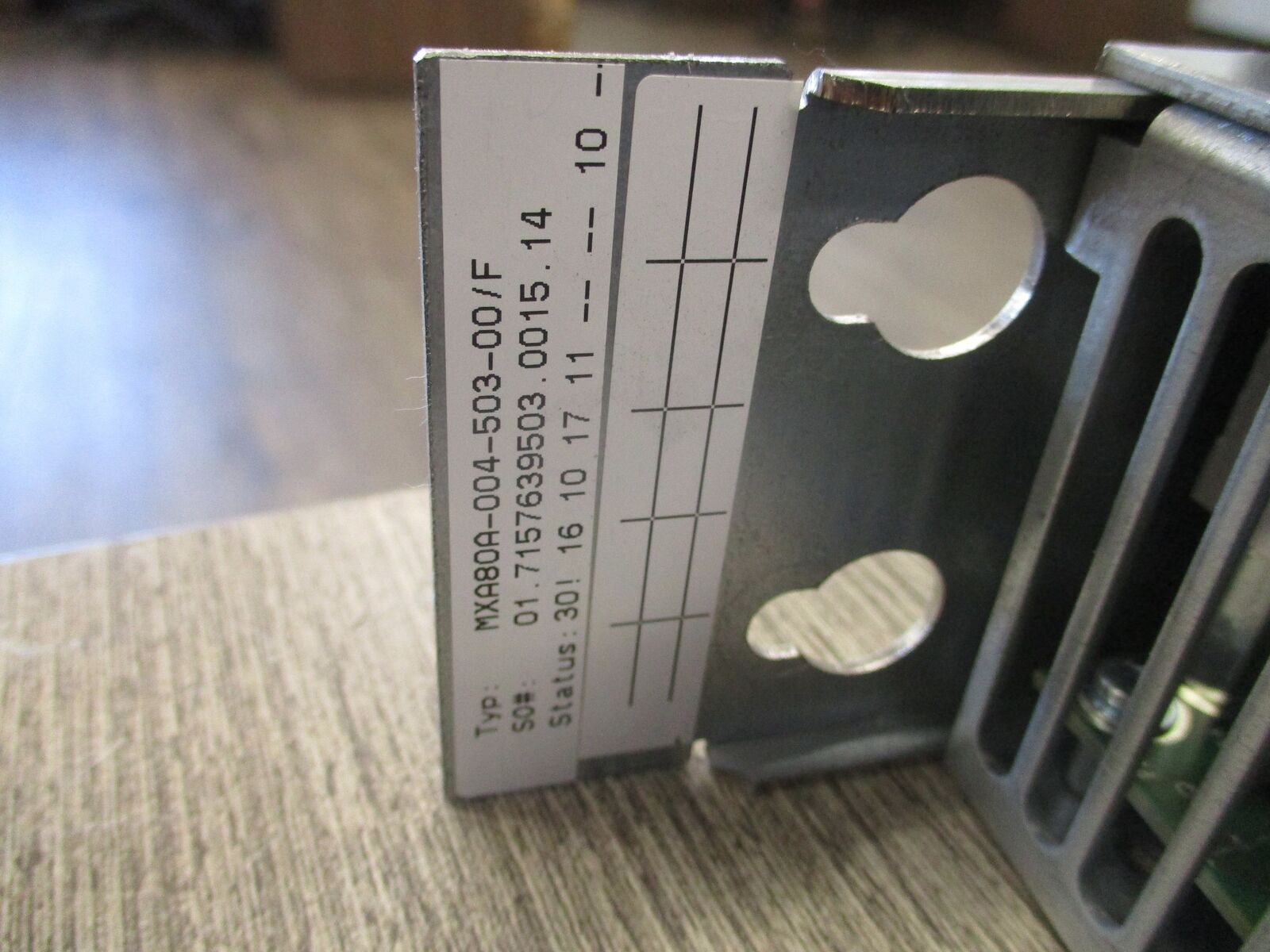 Sew-Eurodrive Moviaxis Servo Drive Axis Module MXA80A-004-503-00/F Input: 560V D