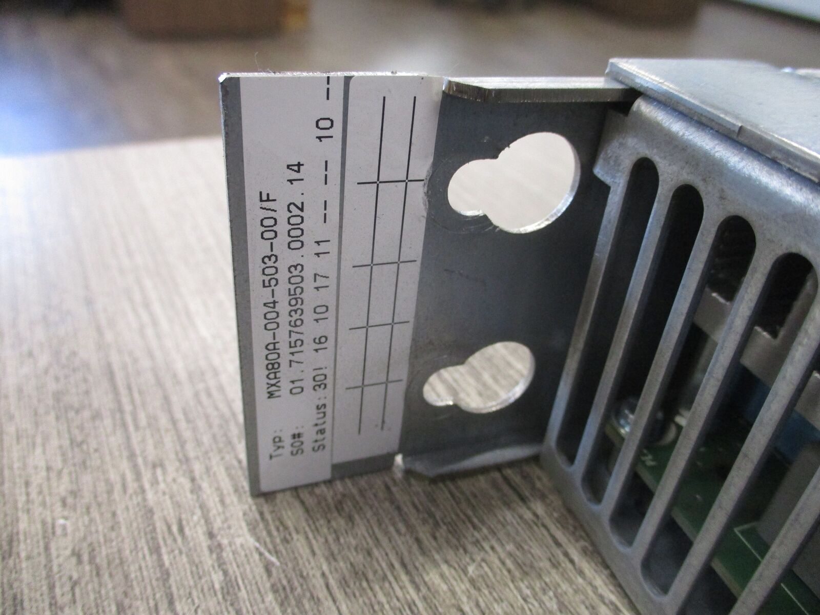 Sew-Eurodrive Moviaxis Servo Drive Axis Module MXA80A-004-503-00/F Used