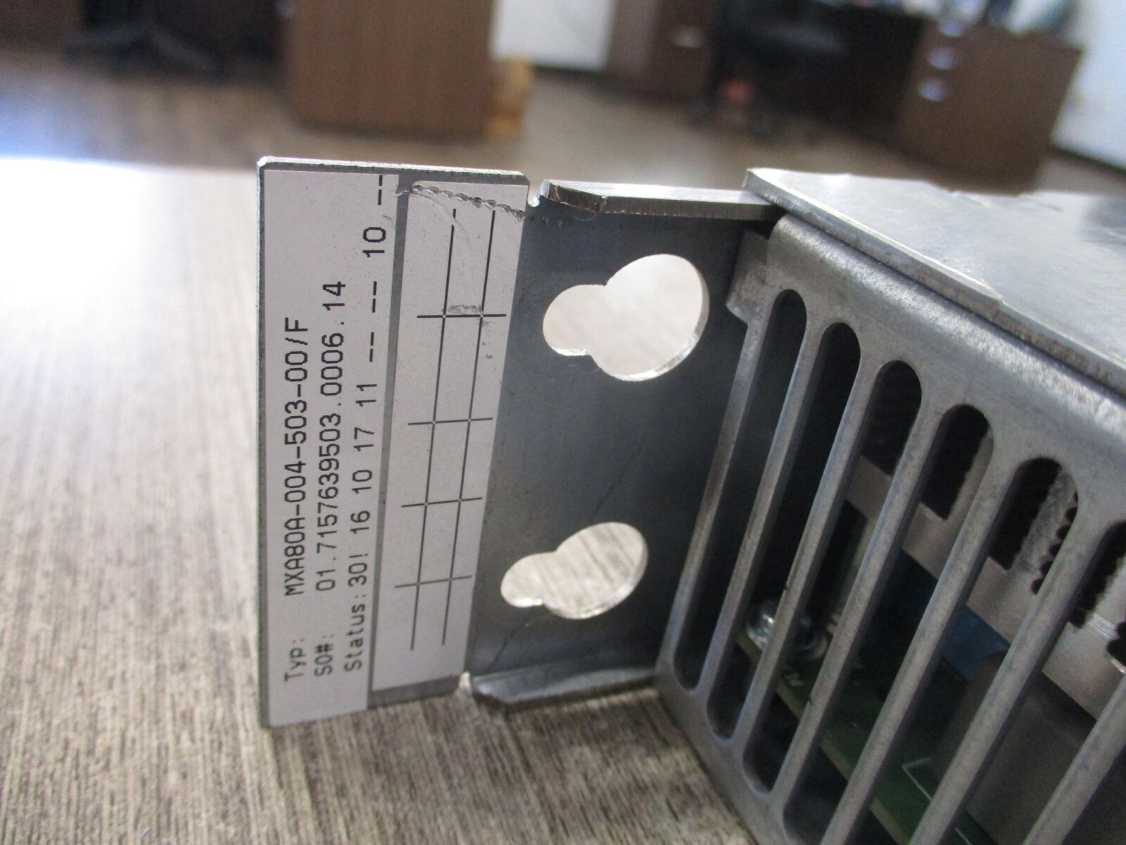 Sew-Eurodrive Moviaxis Servo Drive Axis Module MXA80A-004-503-00/F Input: 560V D