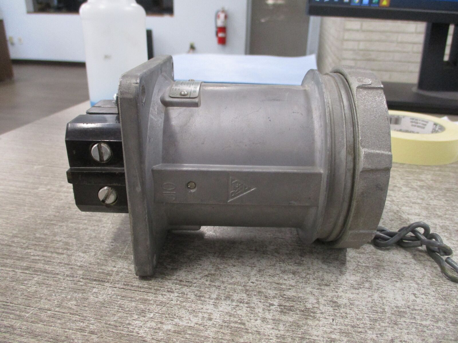 Russell Receptacle JRSR1034H 100A 600V 3P 4W Used