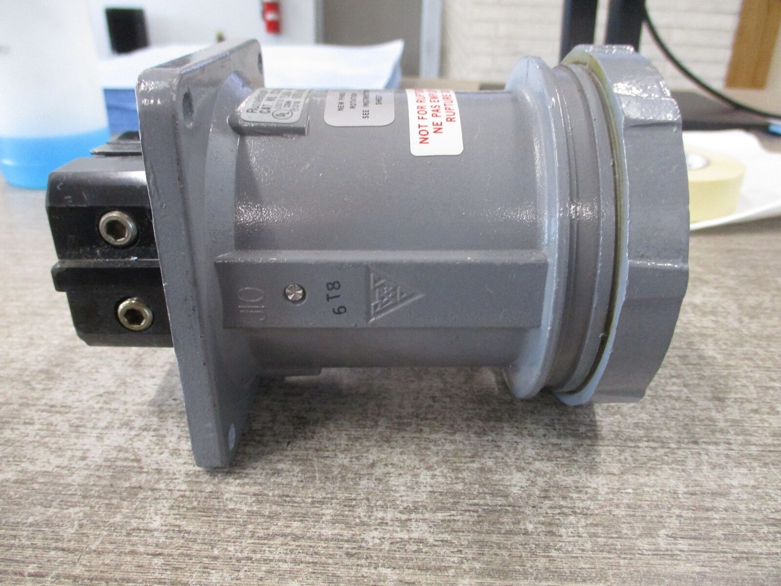 Russelstoll Receptacle JCS1534LK 150A 600V 400Hz 3P 4W Used