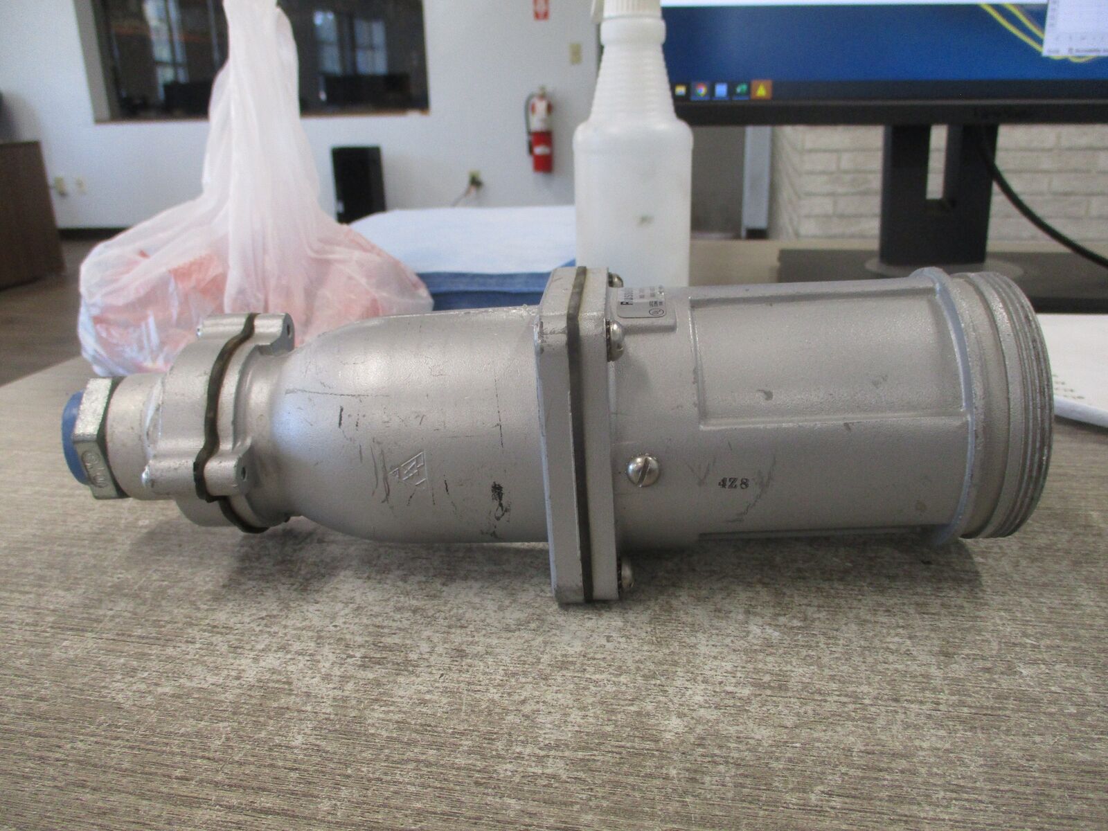 Russellstoll Receptacle W/Base 7428-78 60A 600V * Conduit End * Used