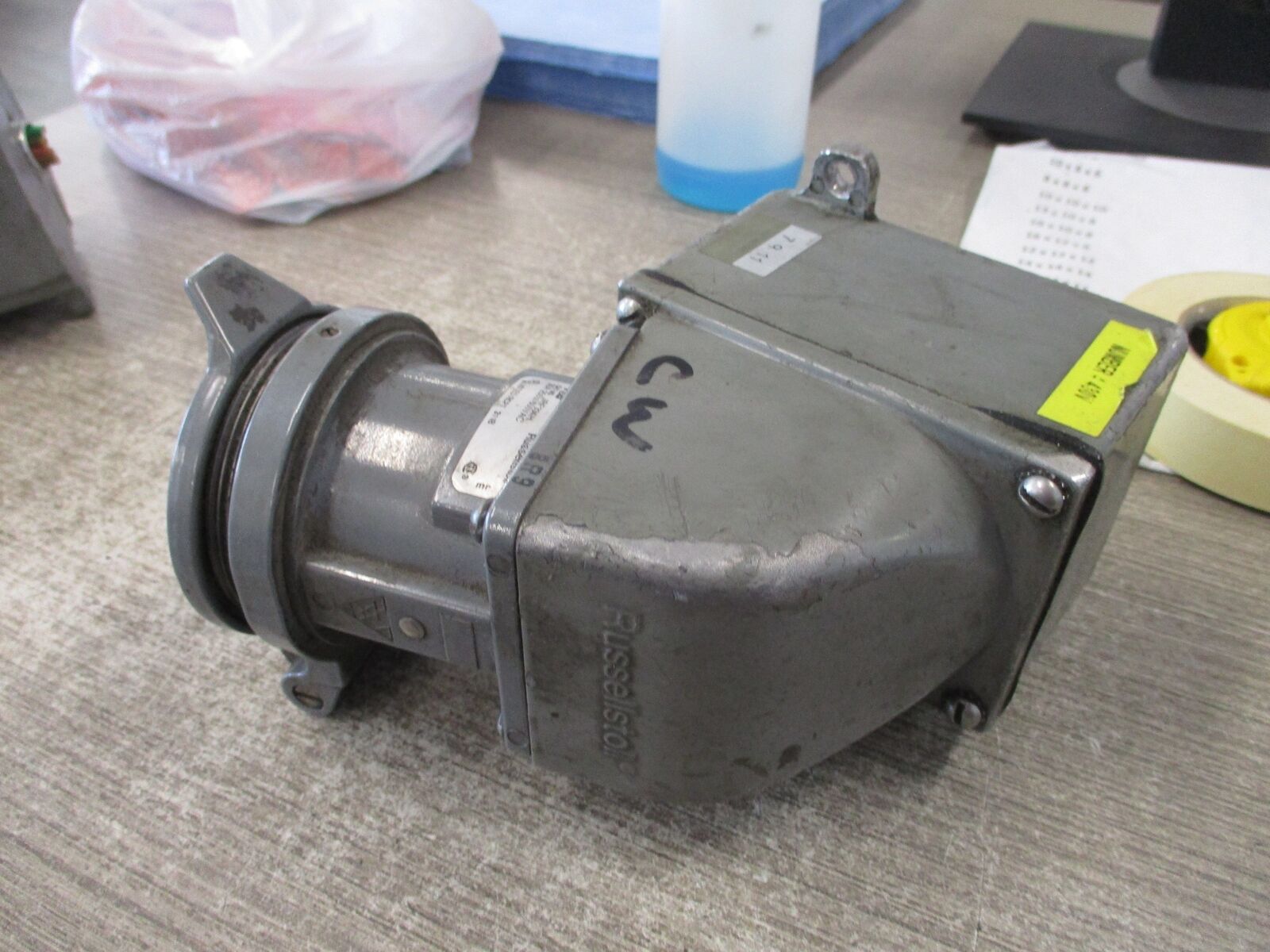 Russellstoll Receptacle JRF334H 30A 250/600V W/Base & Angle Adapter Used