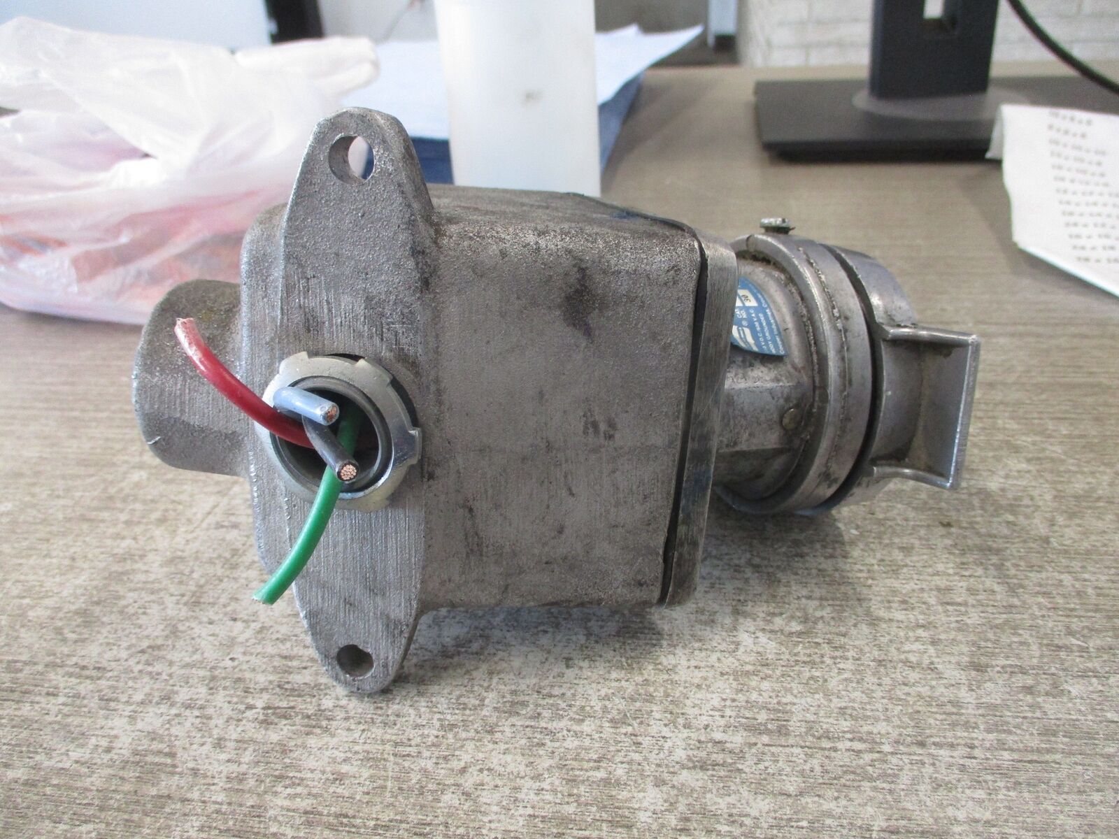 Crouse-Hinds Arktite Receptacle AR342 30A 3W 4P W/Base Used