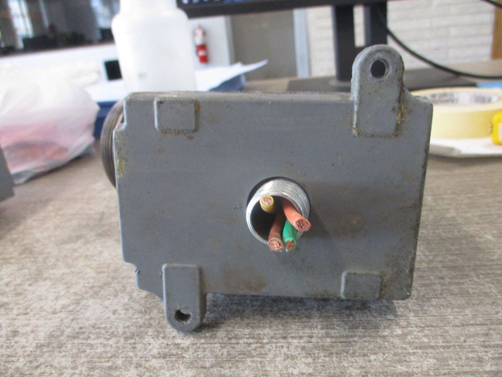 Russellstoll Receptacle JRS334H 30A 250/600V W/Base & Angle Adapter * No Cover *