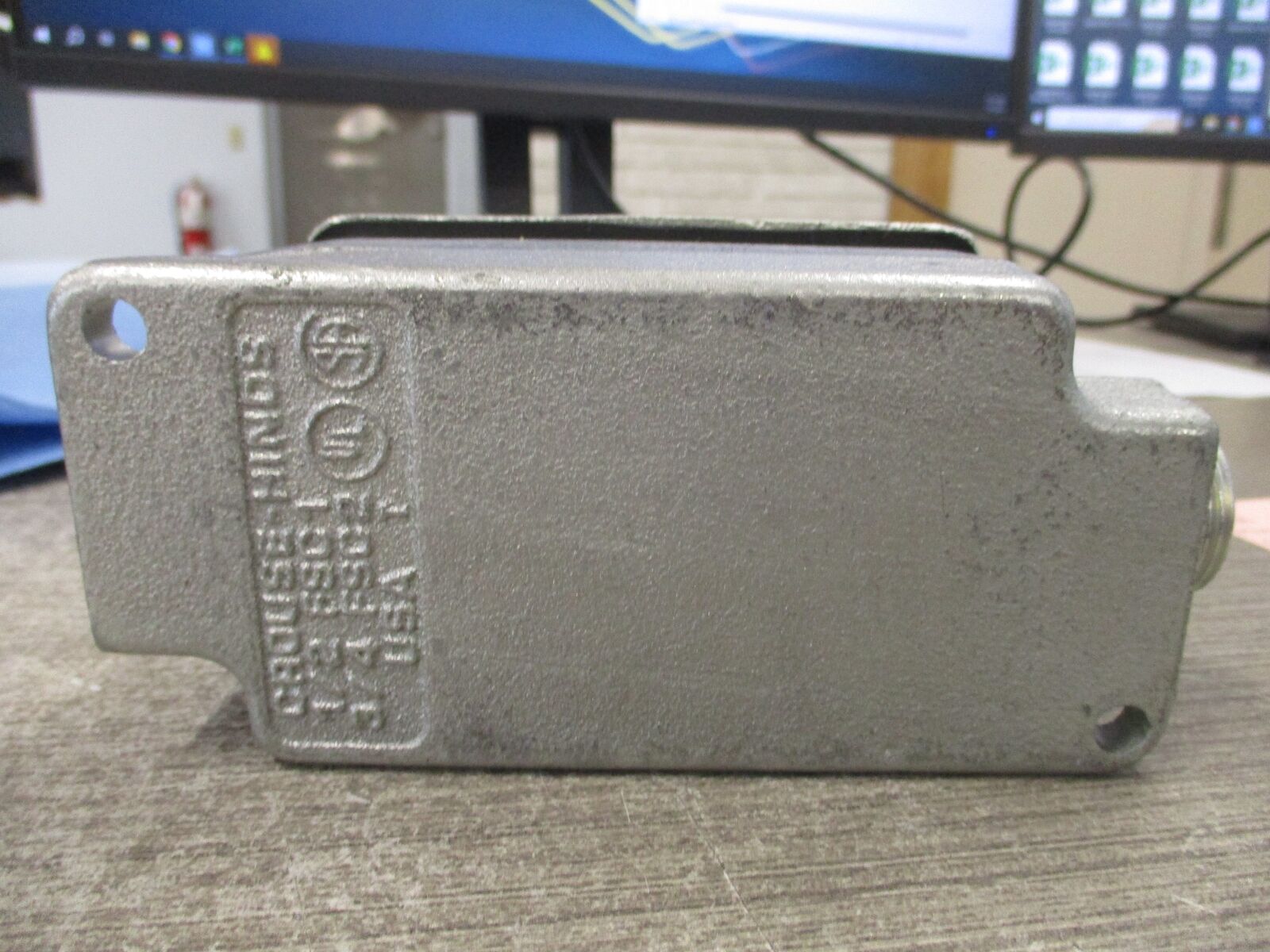 ABB Manual Starter CR101Y400H 115/230V 25-60Hz 1Ph 1P Type 4 Enclosure New Surpl