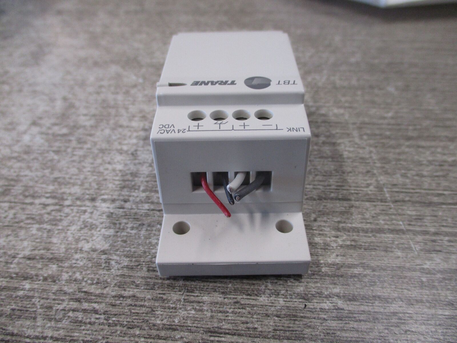 Trane Bacnet Terminator X13651522010 Rev. 02 24VAC 24VDC Used