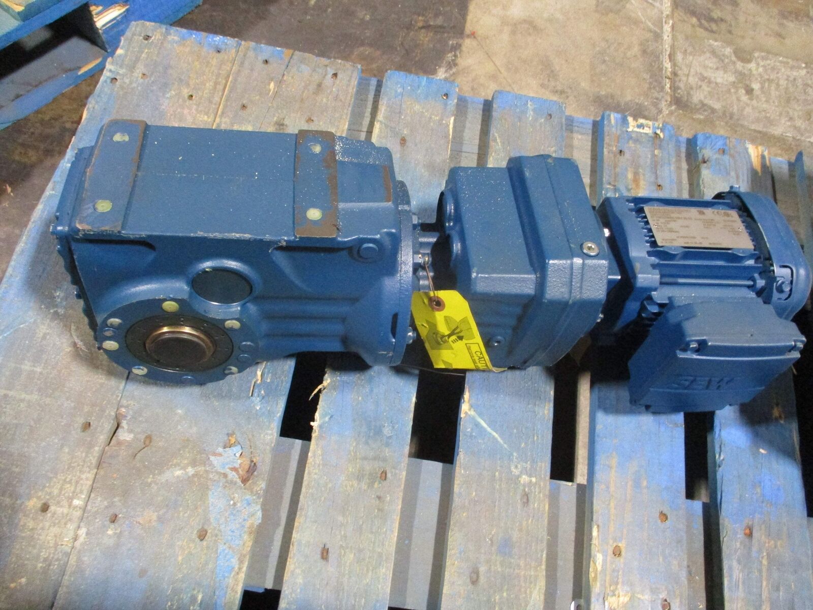 Sew-Eurodrive Gearmotor KA47/T R37 DRS71S4 0.50HP 8.6RPM Output 230/460V 3Ph 60H