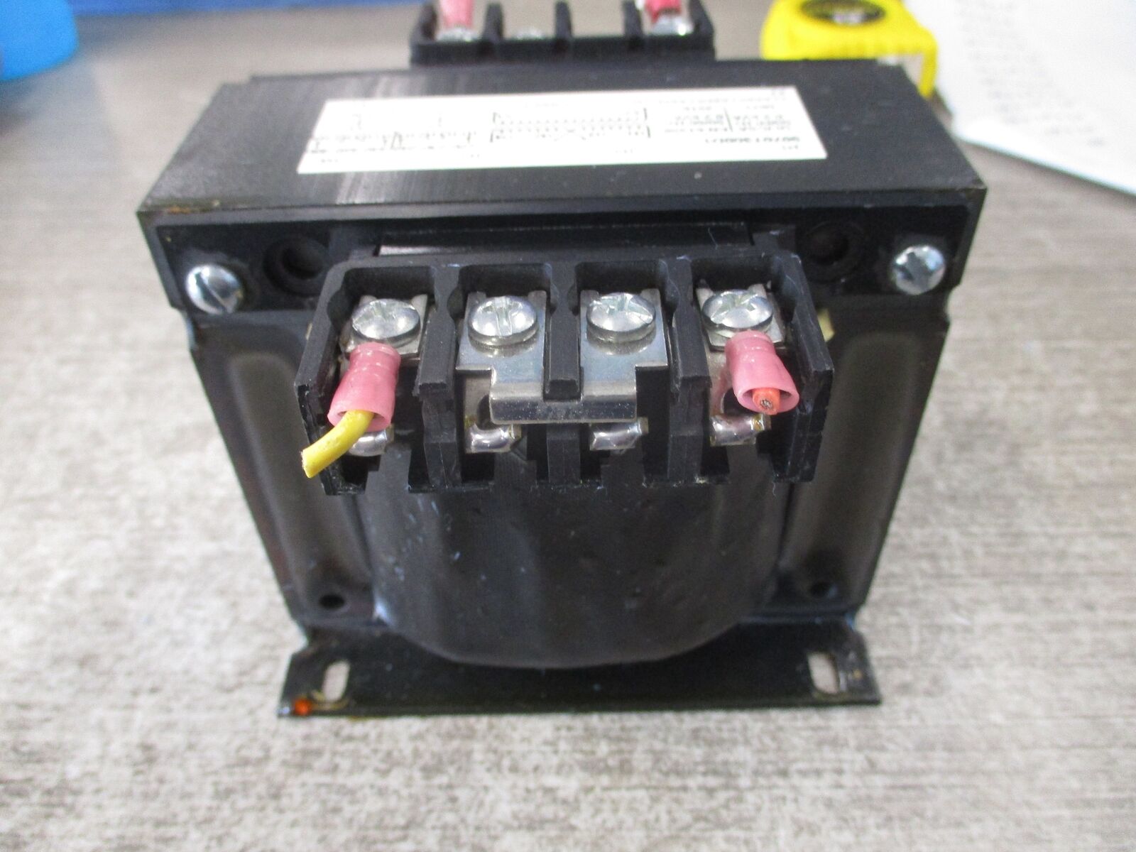 Square D Transformer 9070T300D1 0.3KVA Pri: 240/480V Sec: 120V * Missing (1) Ter