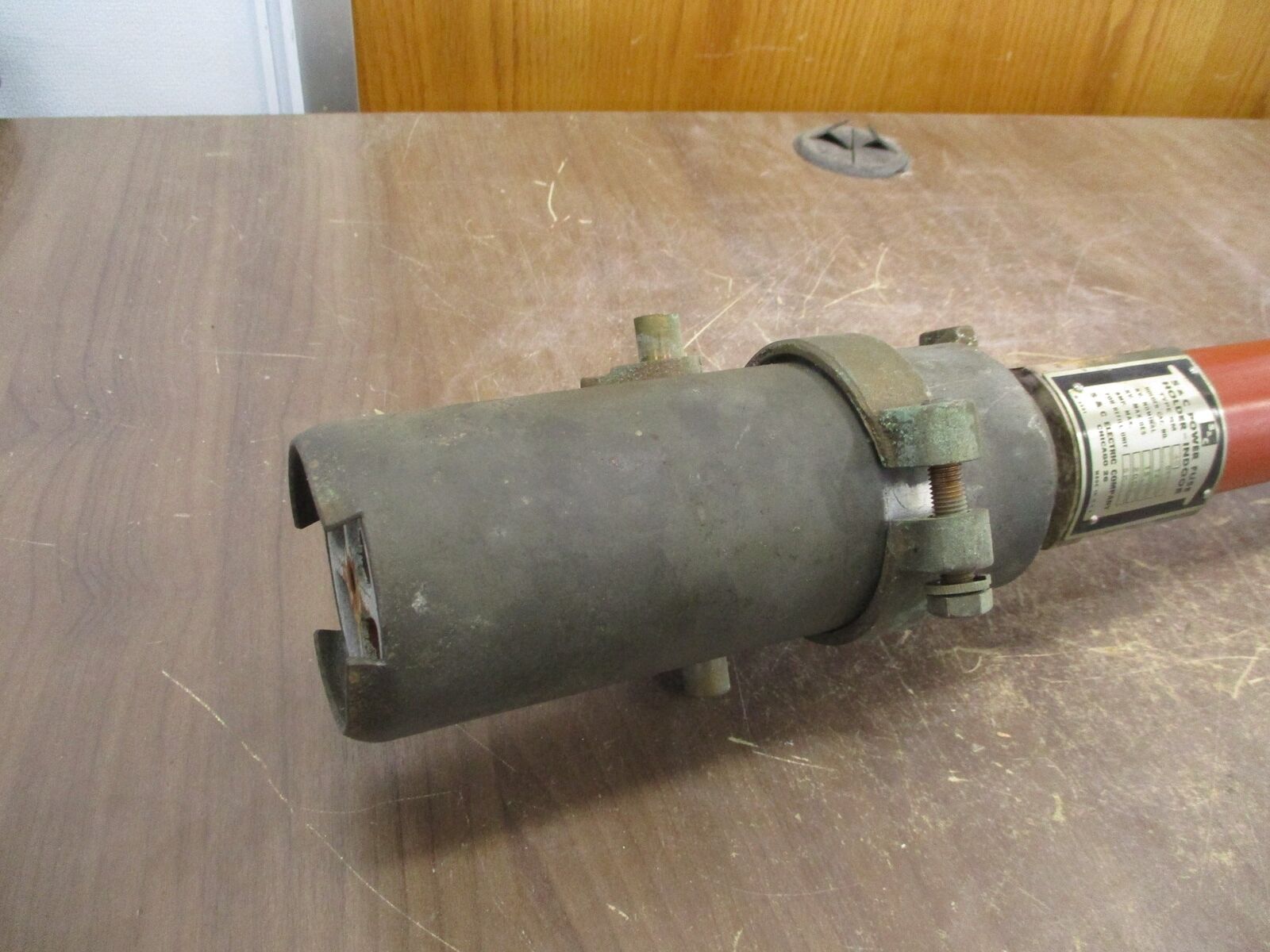 S&C Type SM-4B Fuse Holder 86662 14.4kV 200E Max 100E Refill Used