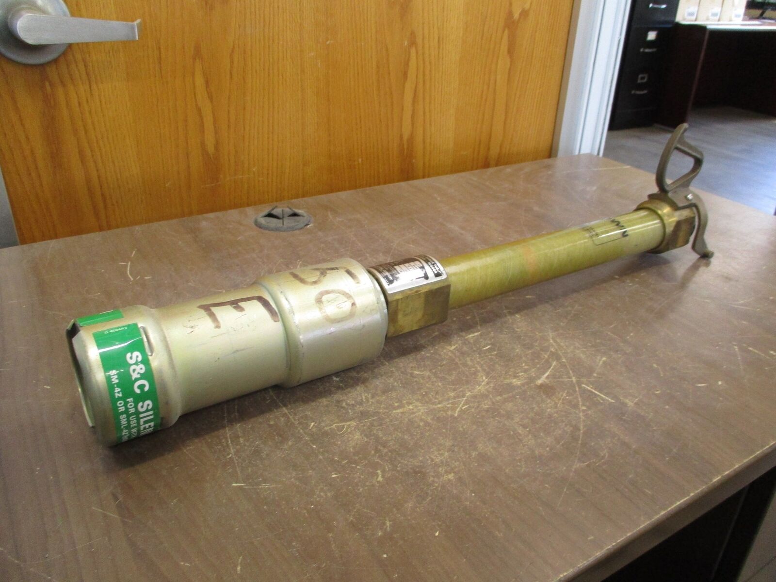 S&C Type SM-4Z Fuse Holder 86802R2 14.4kV 200E Max 150E Refill Used