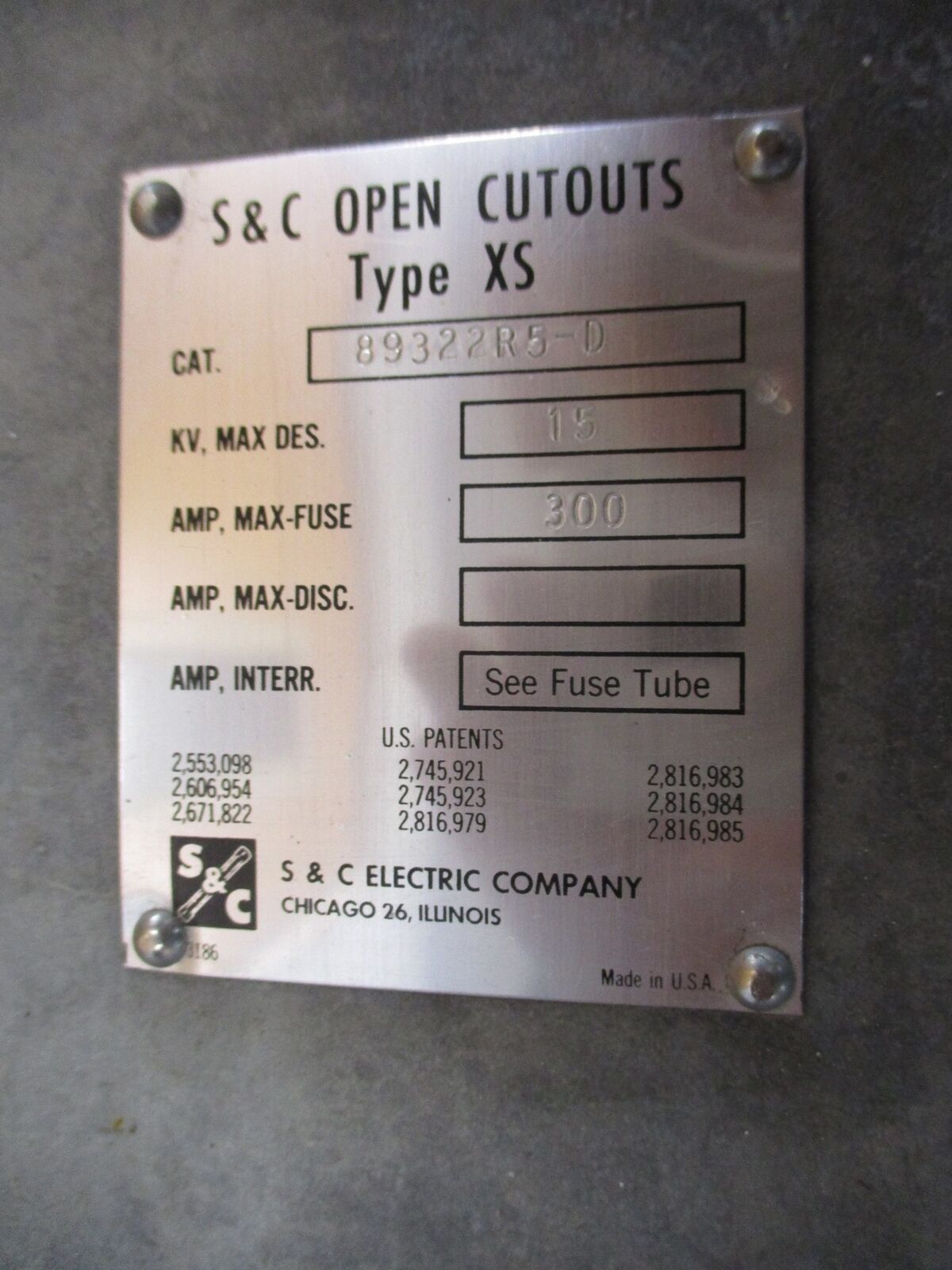 S&C Type XS Open Cutout 89322R5-D 300A 15kV Used