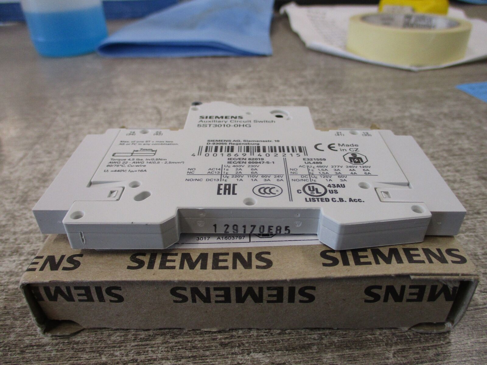 Siemens Aux Circuit Switch 5ST3010-0HG 480VAC 125VDC New Surplus