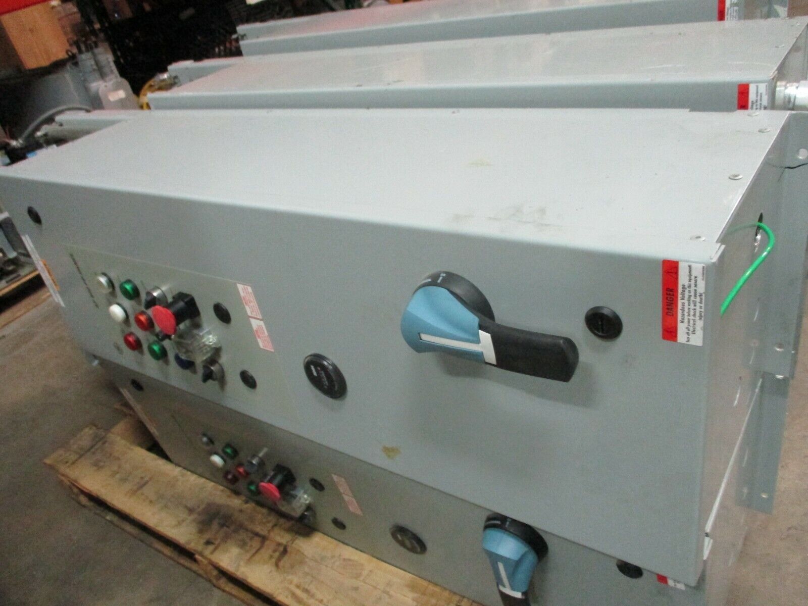 GE AF-600 FP AC Drive w/ Bypass 6KFPH30031RD4XX 3HP 3Ph 460V Used