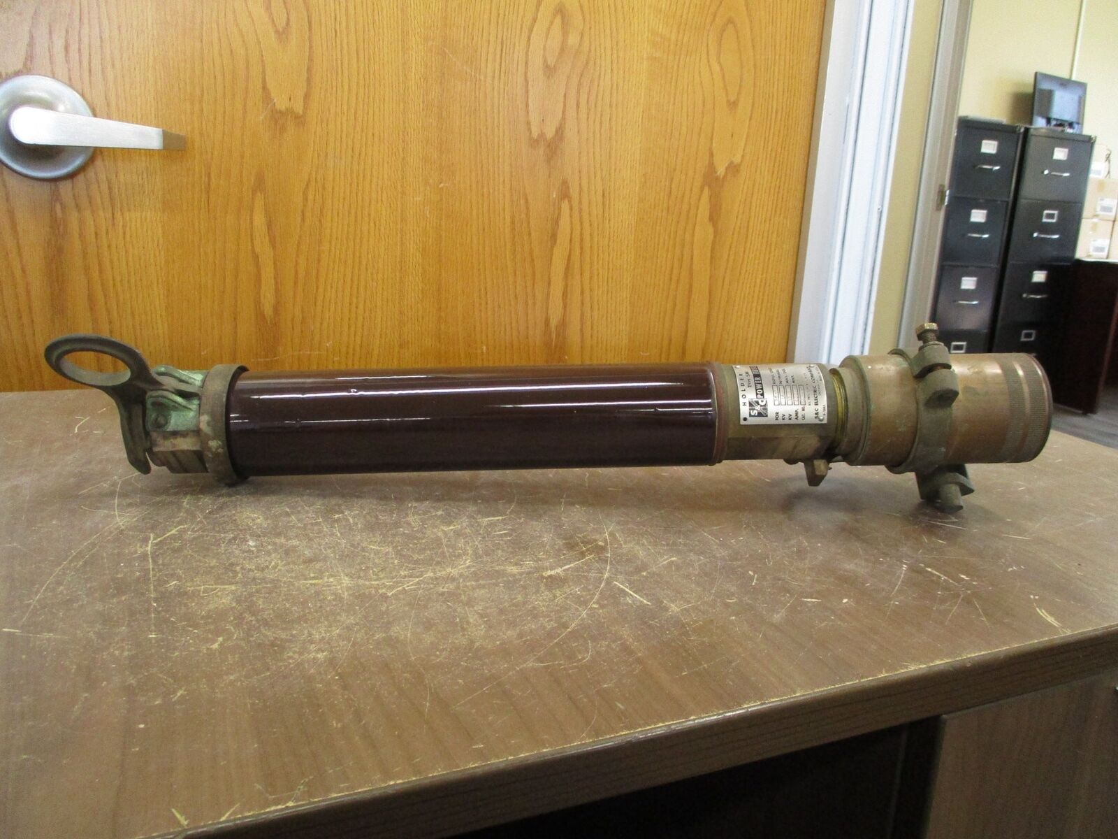 S&C Type SM4A Fuse Holder 86252 14.4kV 200E Max 100E Refill Used