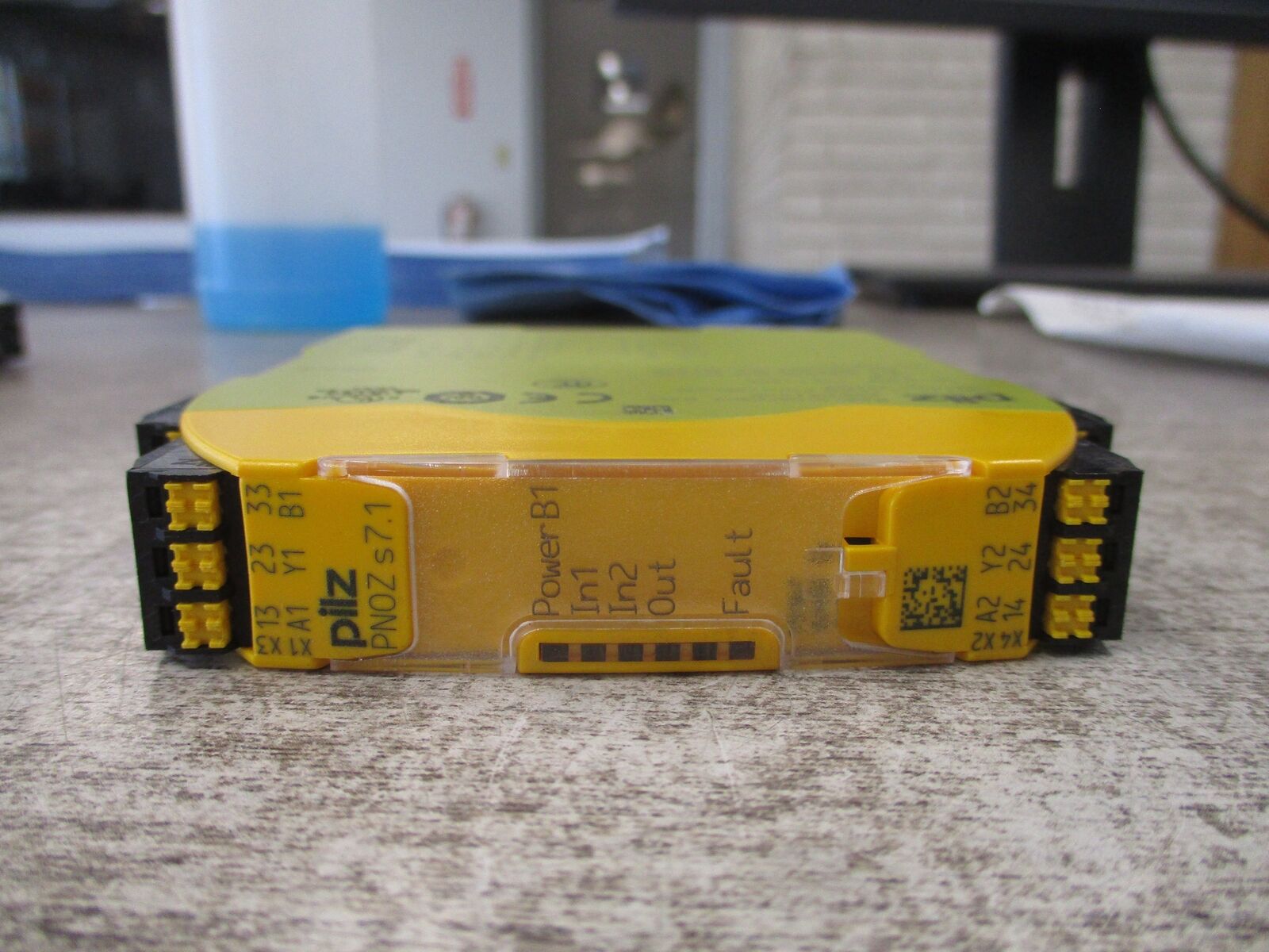 Pilz Contact Expansion Module 751167 PNOZ s7.1C 24VDC 3n/o Cascade Used