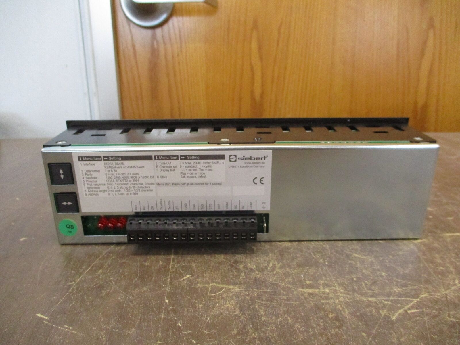 Siebert Display SX102-14/18/0R-001/0B-S0 New Surplus