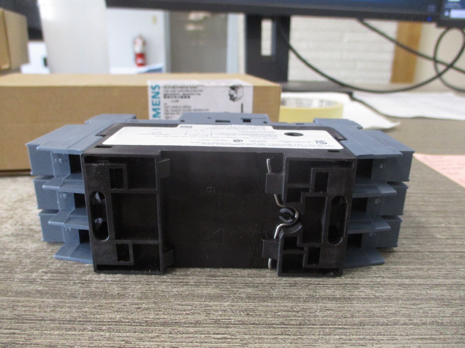 Siemens Circuit Breaker 3RV2811-1ED10 4A New Surplus