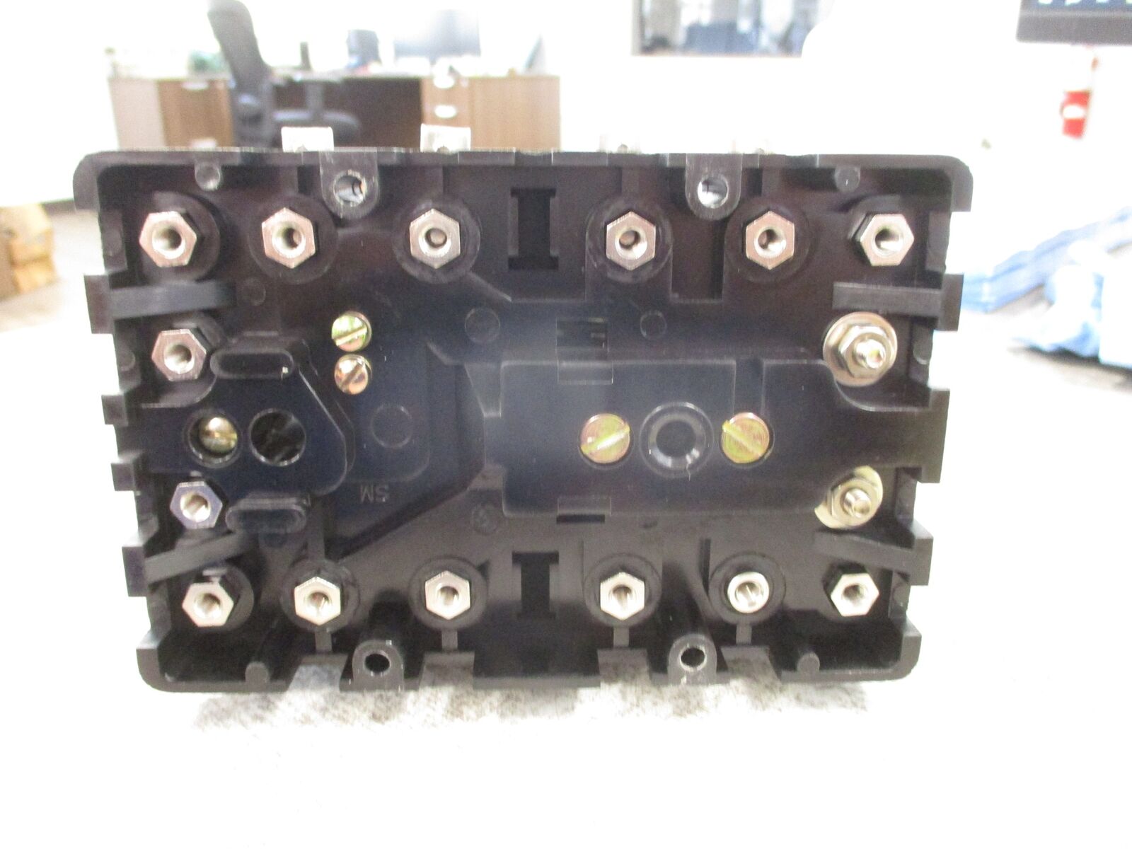 ABB MG-6 Auxiliary Relay 1163830 Operate: 115VAC 60Hz Reset: 115VAC 60Hz New Sur