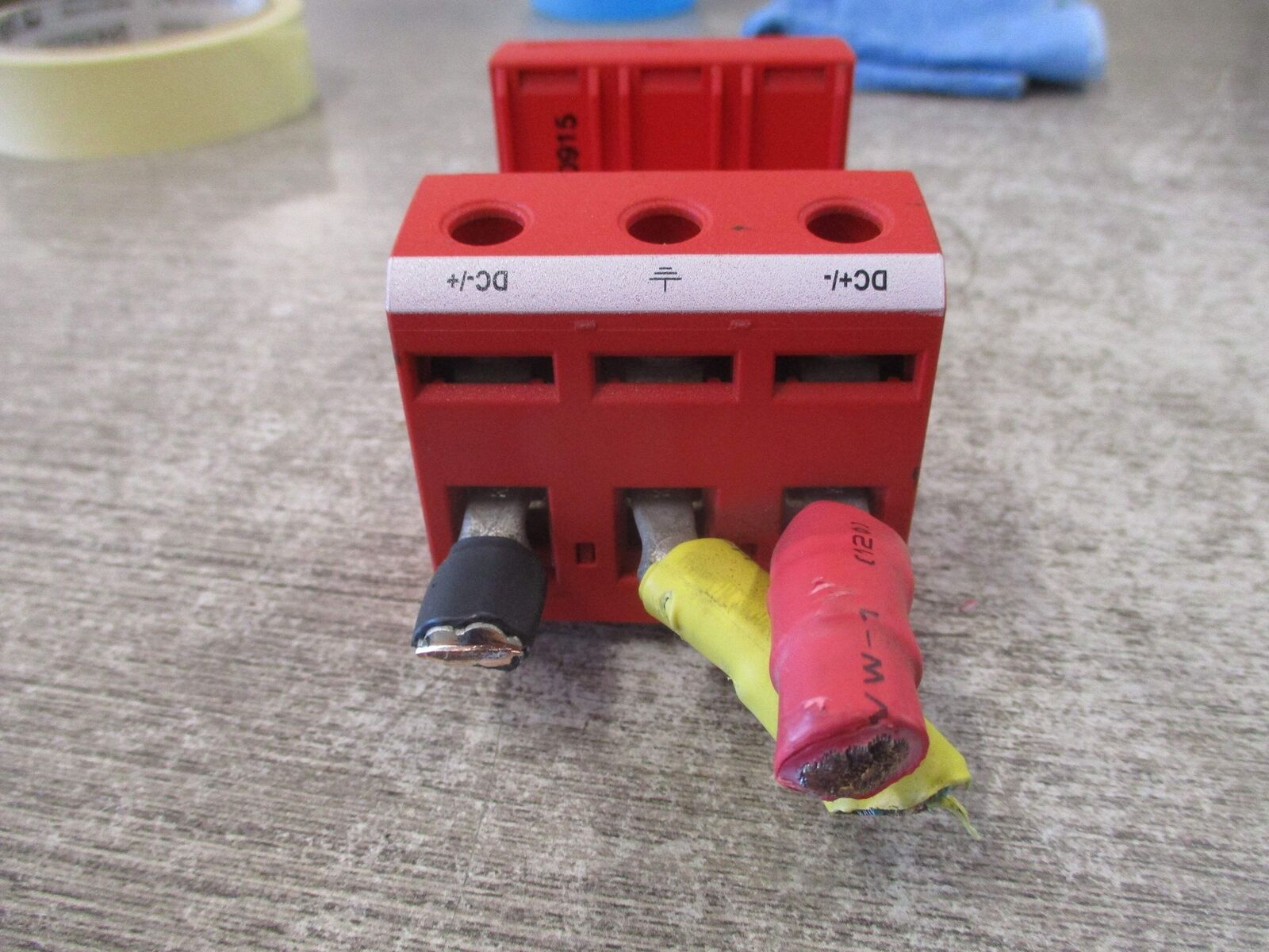 Dehn DEHNguard Surge Arrester Base 952 515 * Broken Case * Used