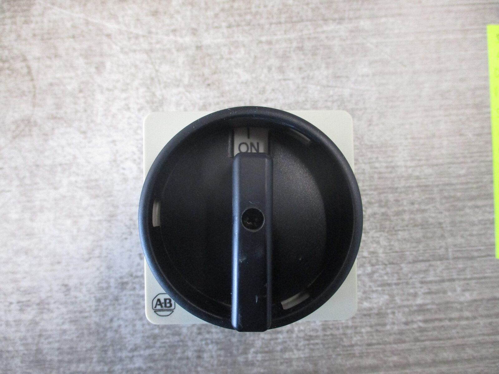 Allen-Bradley Disconnect Switch 194E-E63-1753 Ser. B 63A 690V 3P Used