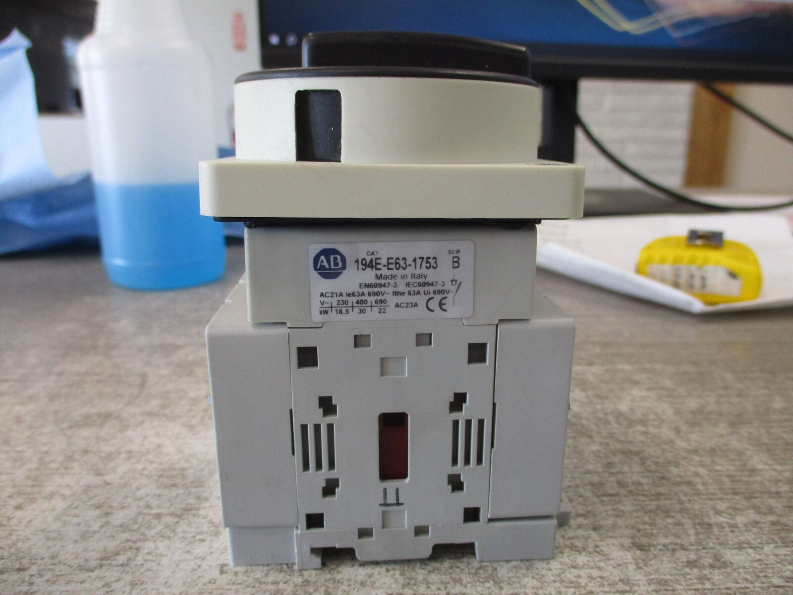 Allen-Bradley Disconnect Switch 194E-E63-1753 Ser. B 63A 690V 3P Used