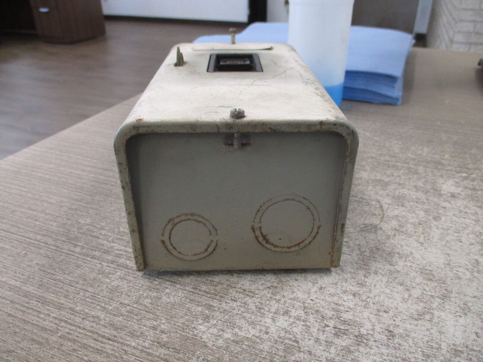 GE Enclosed Manual Starter CR1062R2B 5HP 600V Used
