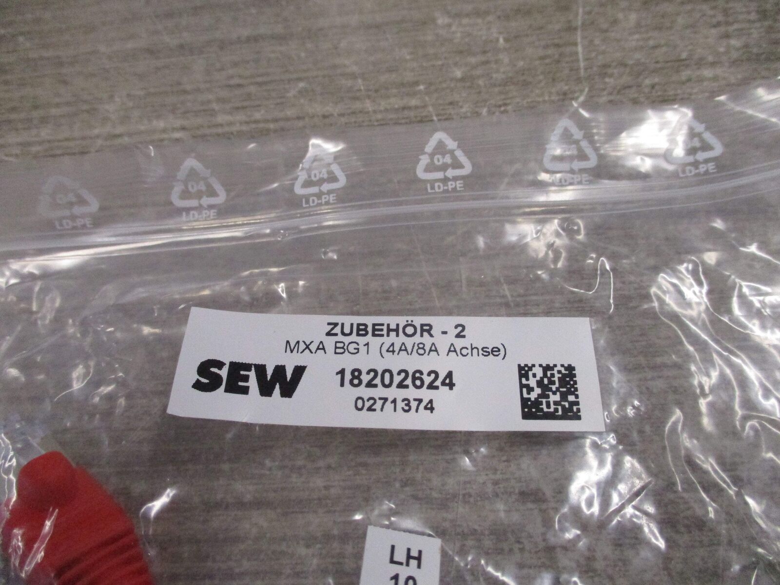 Sew-Eurodrive Accessory Kit 18202624 New Surplus