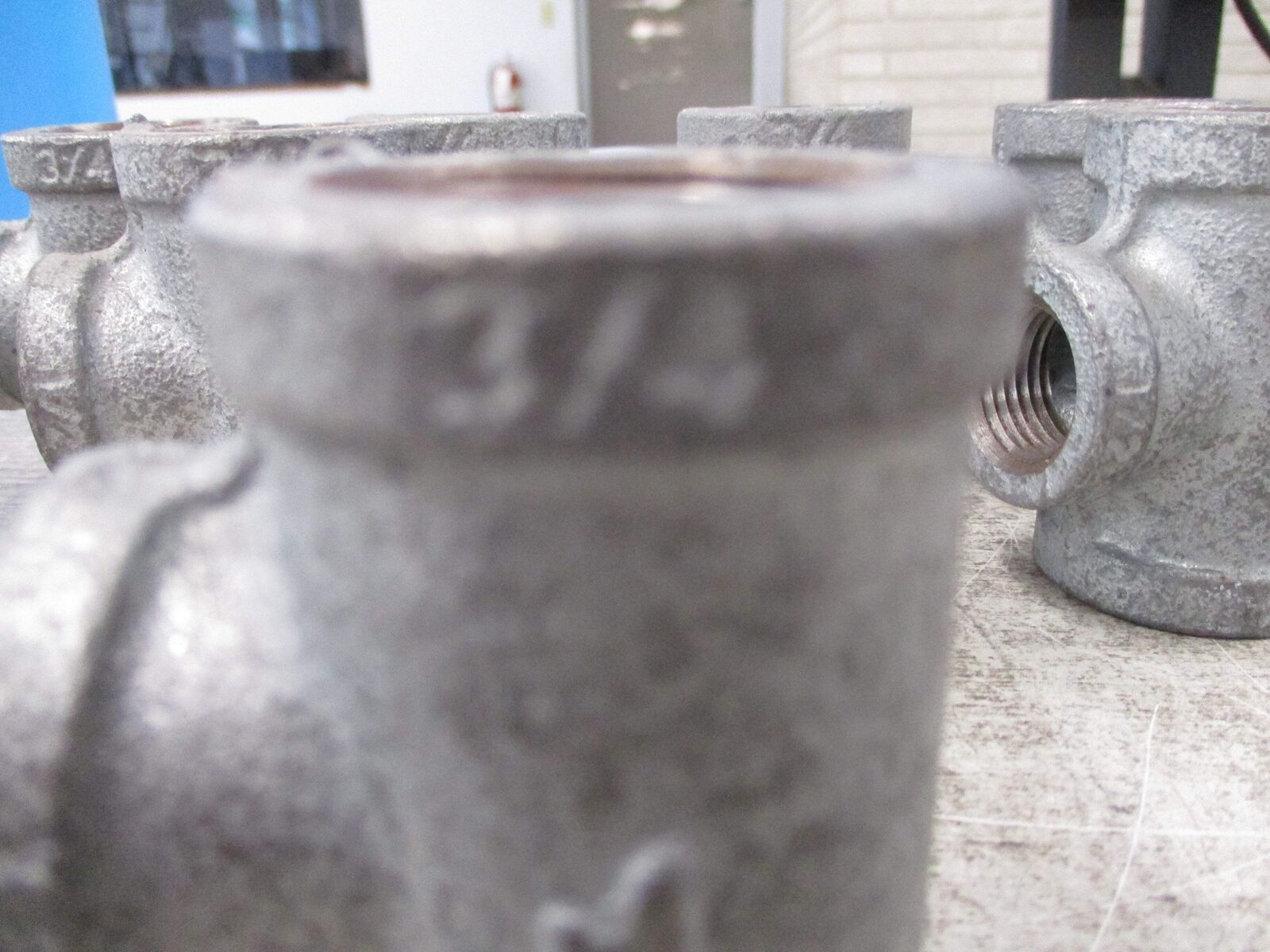 Misc. Brand Malleable Iron Tee Fitting Size: 3/4" X 3/4" X 1/2" * Lot of 10 * *