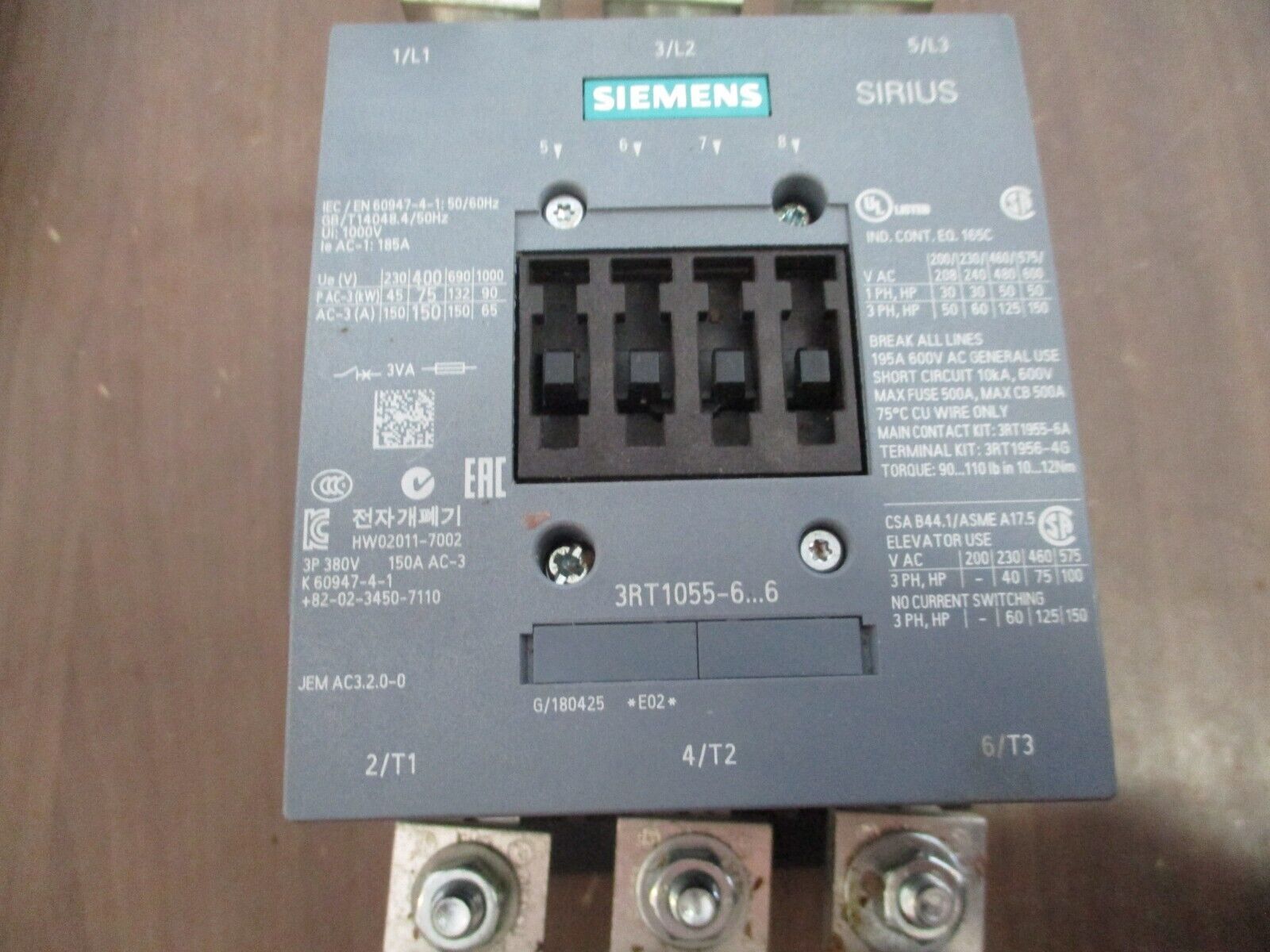 Siemens Sirius Contactor 3RT1055-6...6 110-127V Coil 195A 600V Used