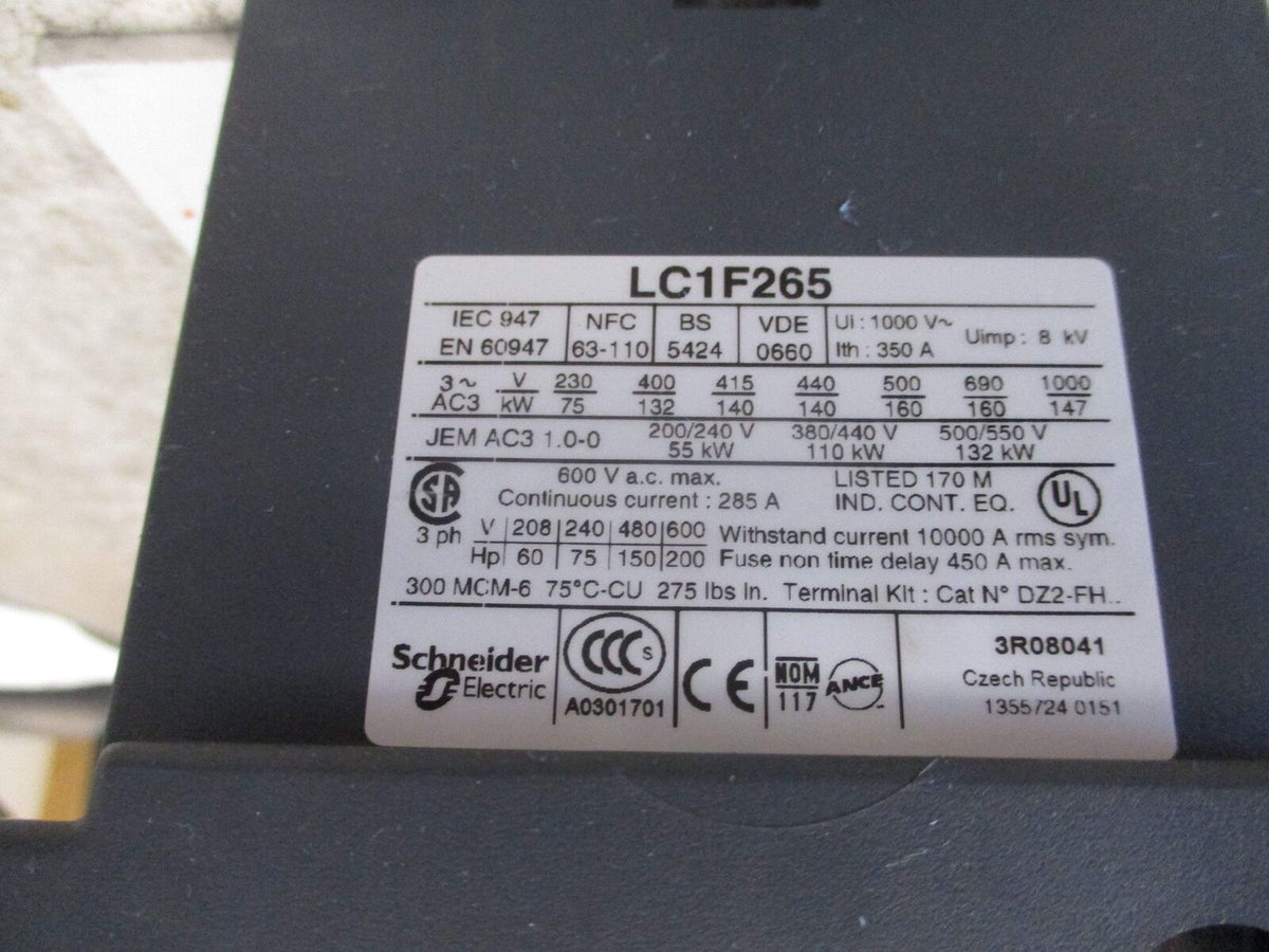 Telemecanique Contactor LC1F265 120-127V Coil 40-400 Hz 285A 600V Used
