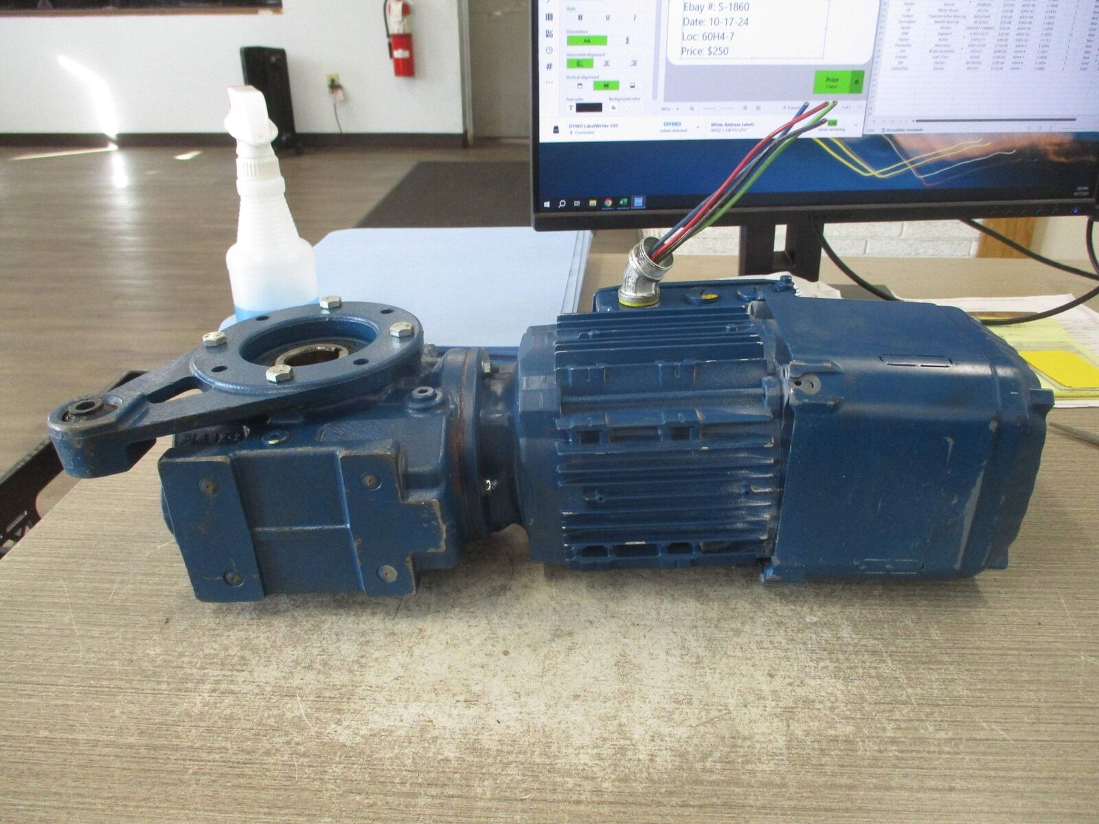 Sew-Eurodrive Gearmotor SA47/T DRN80MK4/BE1HR Ratio 10.80 162RPM Output 0.75HP 2