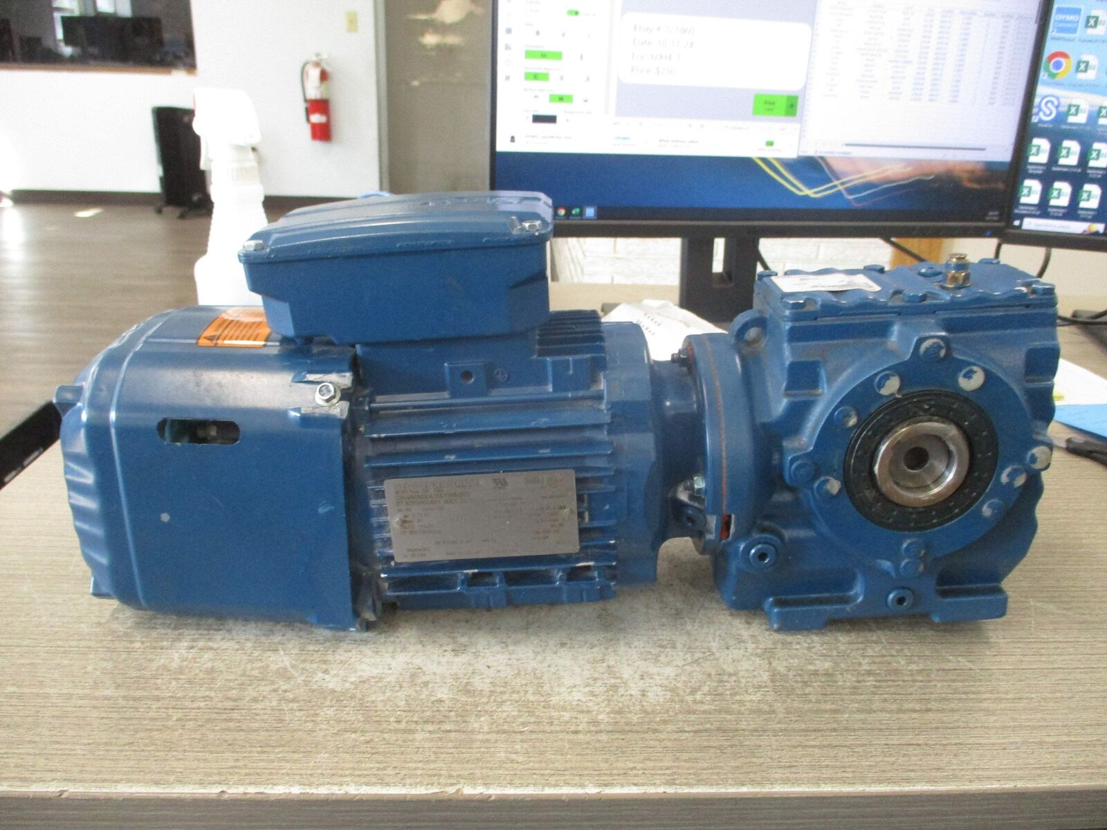 Sew-Eurodrive Gearmotor SA47/T DRN80MK4/BE1HR Ratio 10.80 162RPM Output 0.75HP 2