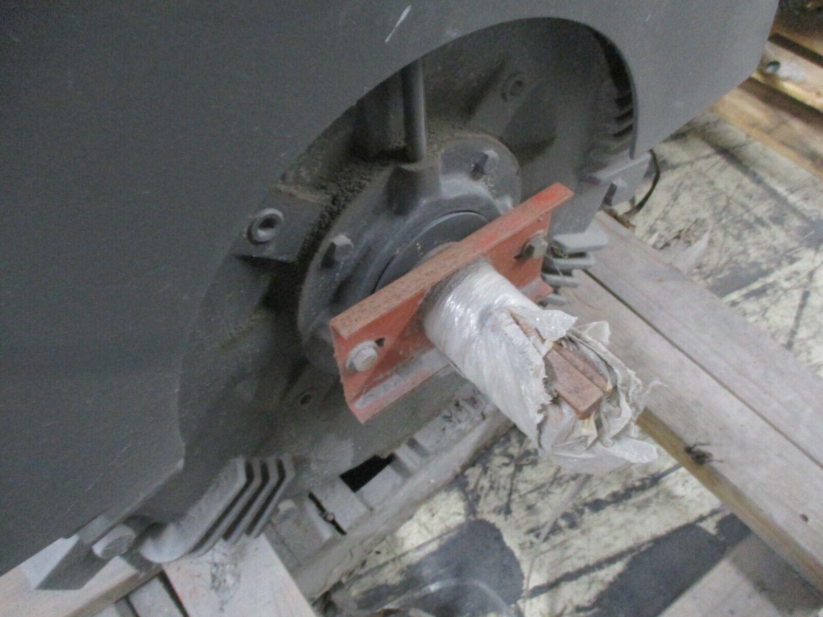 Toshiba AC Motor 2503FCAK11B-A 250HP 3600RPM 2300/4000V 57733A New Surplus