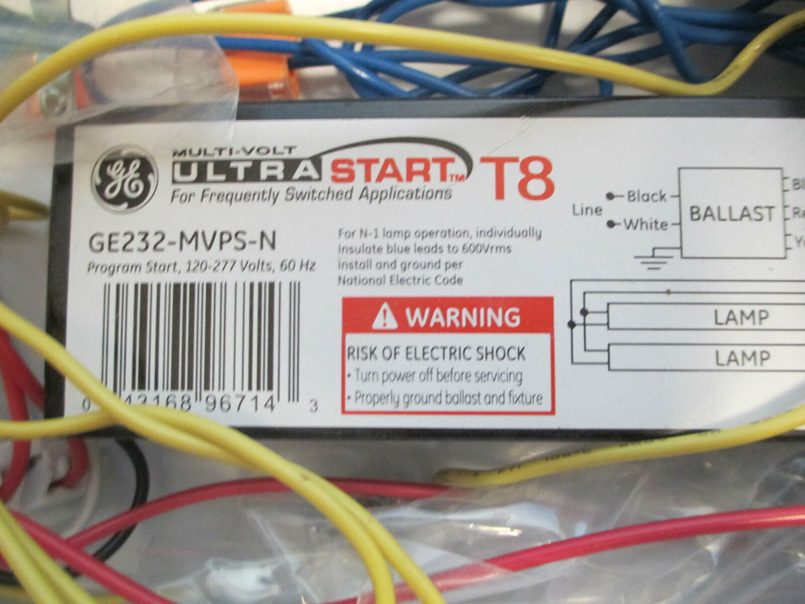 Cooper 24" Standard Strip Fluorescent SSL-117-UNV-ER81-U *New In Box*