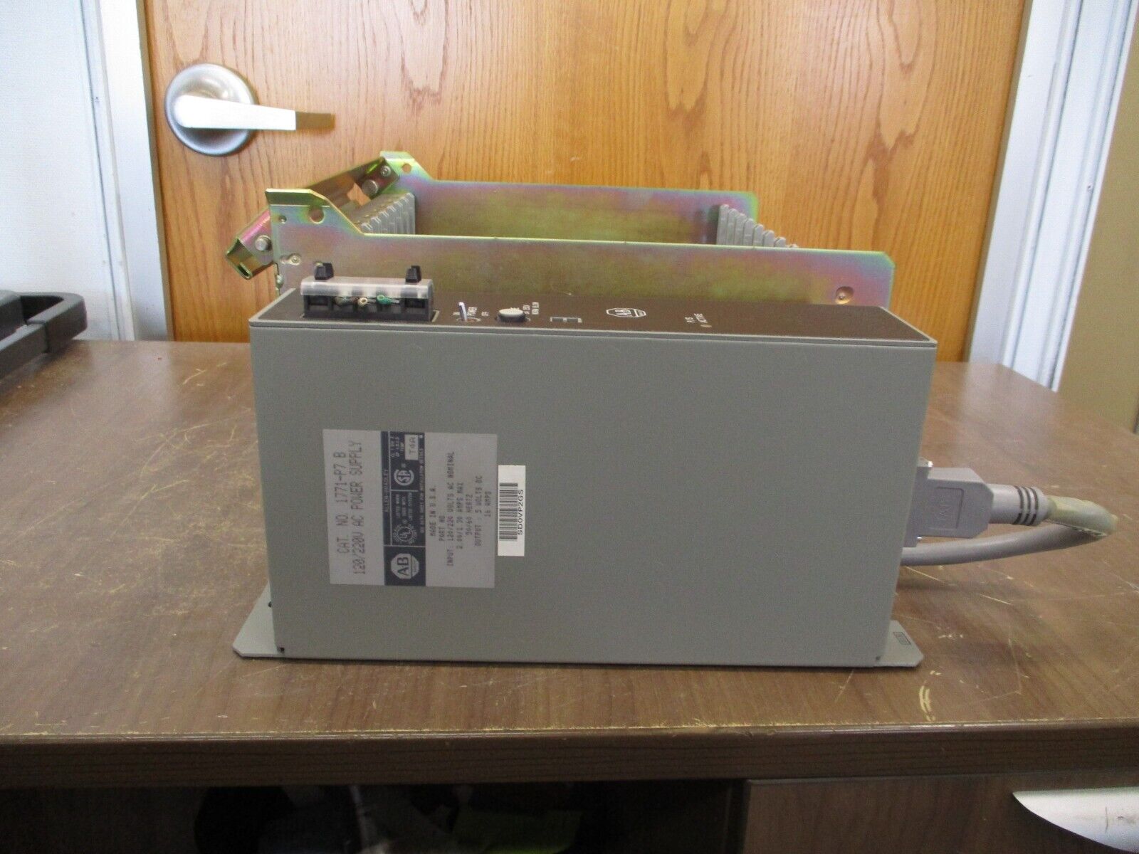 Allen-Bradley I/O Chassis w/ Power Supply 1771-A2B / 1771-P7 Ser. B 8-Slot Used