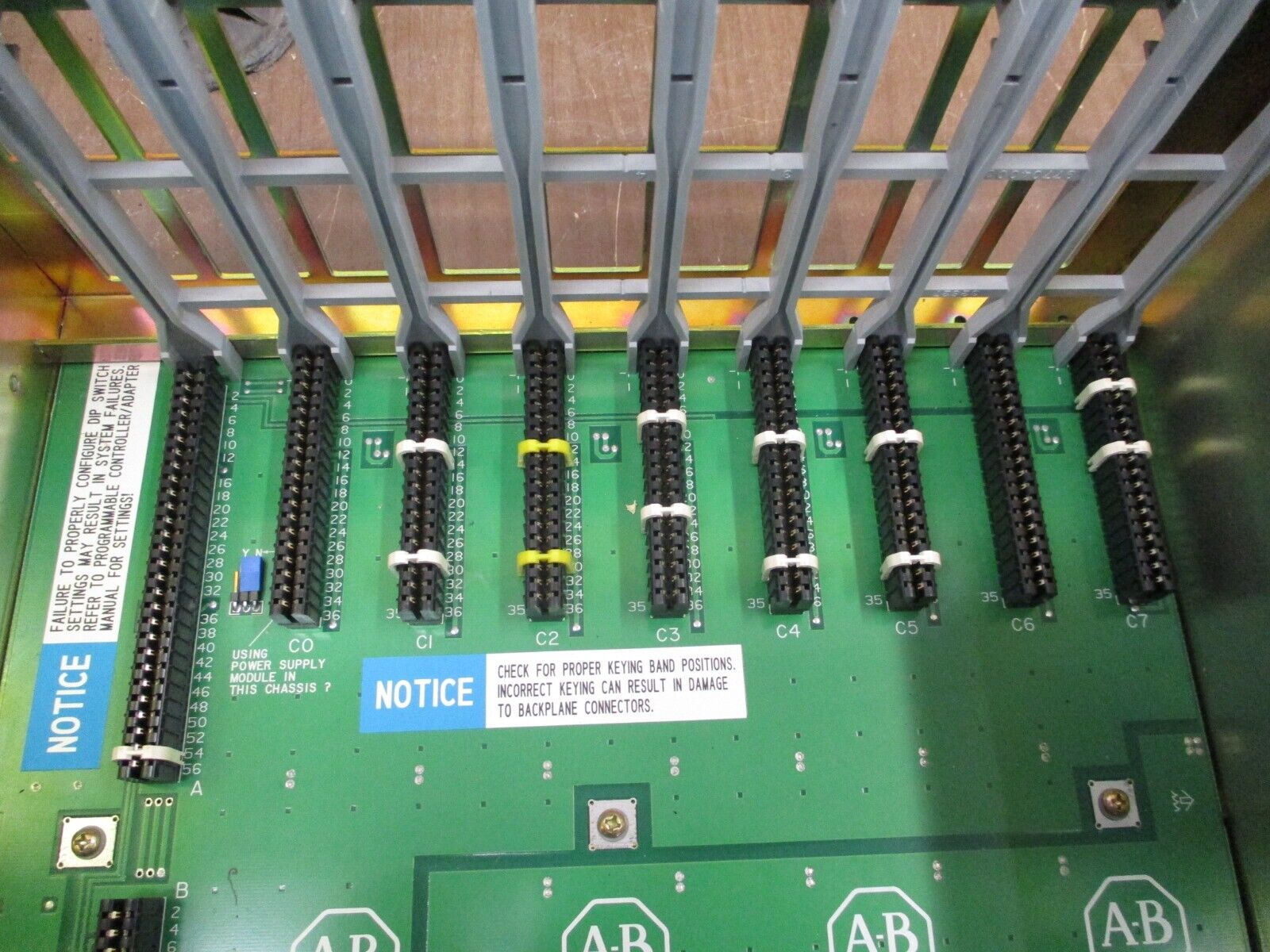 Allen-Bradley I/O Chassis w/ Power Supply 1771-A2B / 1771-P7 Ser. B 8-Slot Used