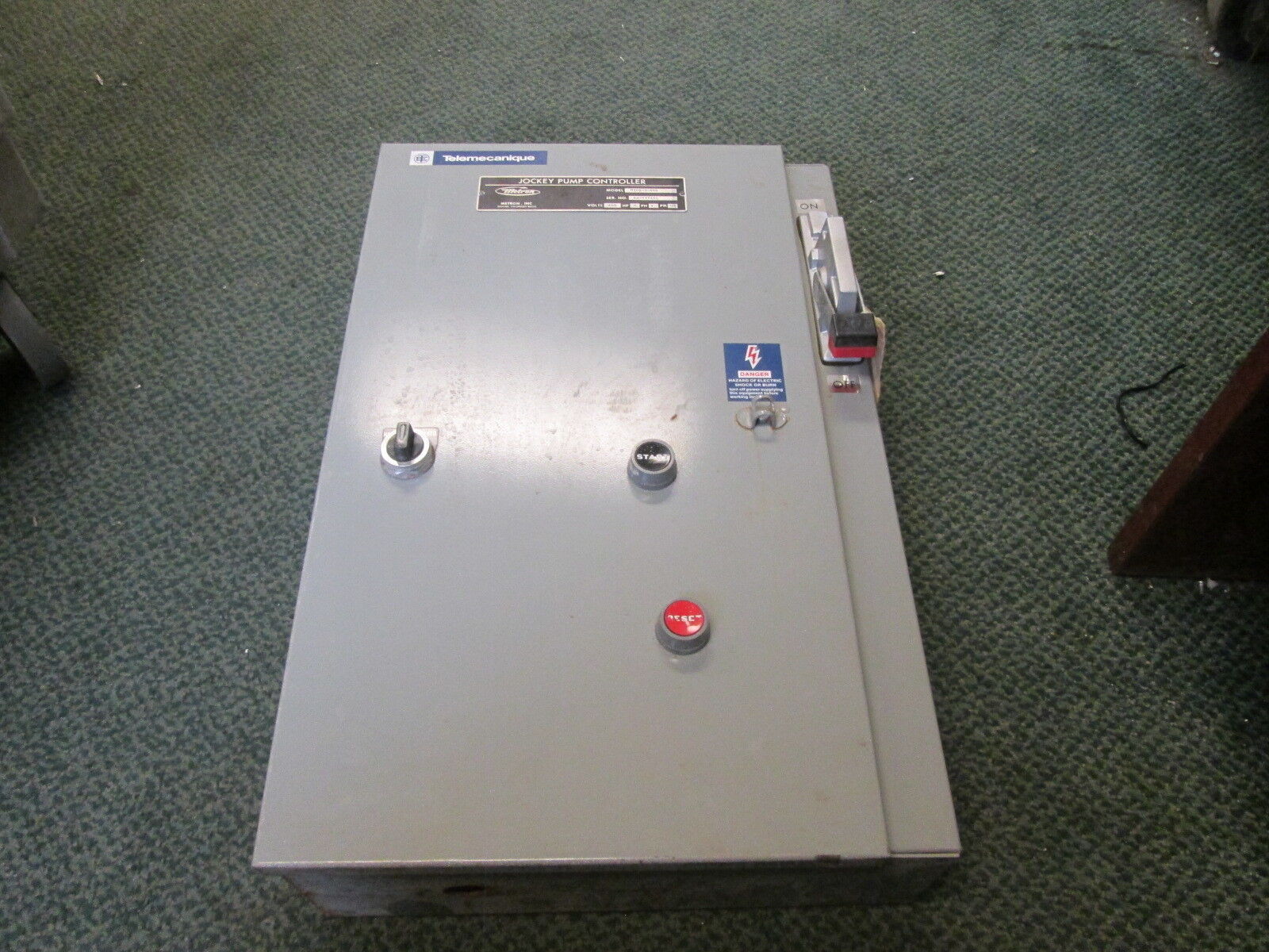 Metron Jackey Pump Controller M10B-2-460 460V 2HP 3Ph 60Hz Used