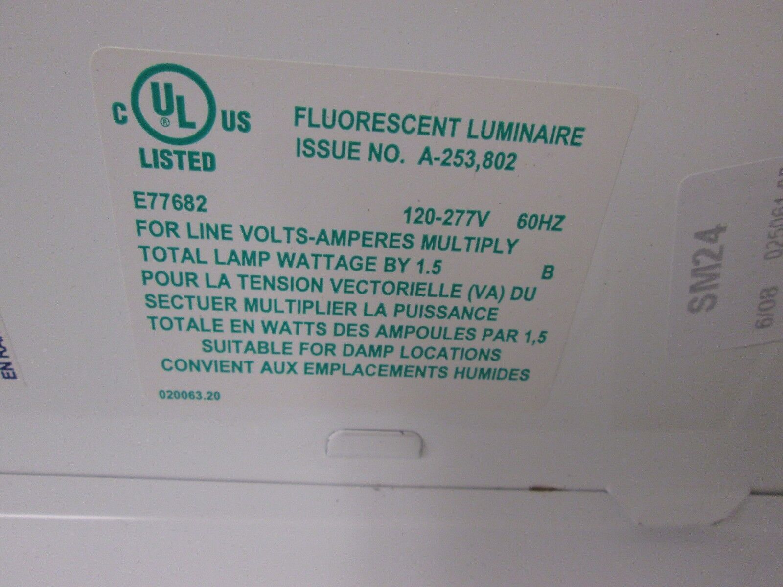 C Lumbia Lighting Recessed Fluorescent Lights SM42-332-FAA19-EU, 12! New Surplus